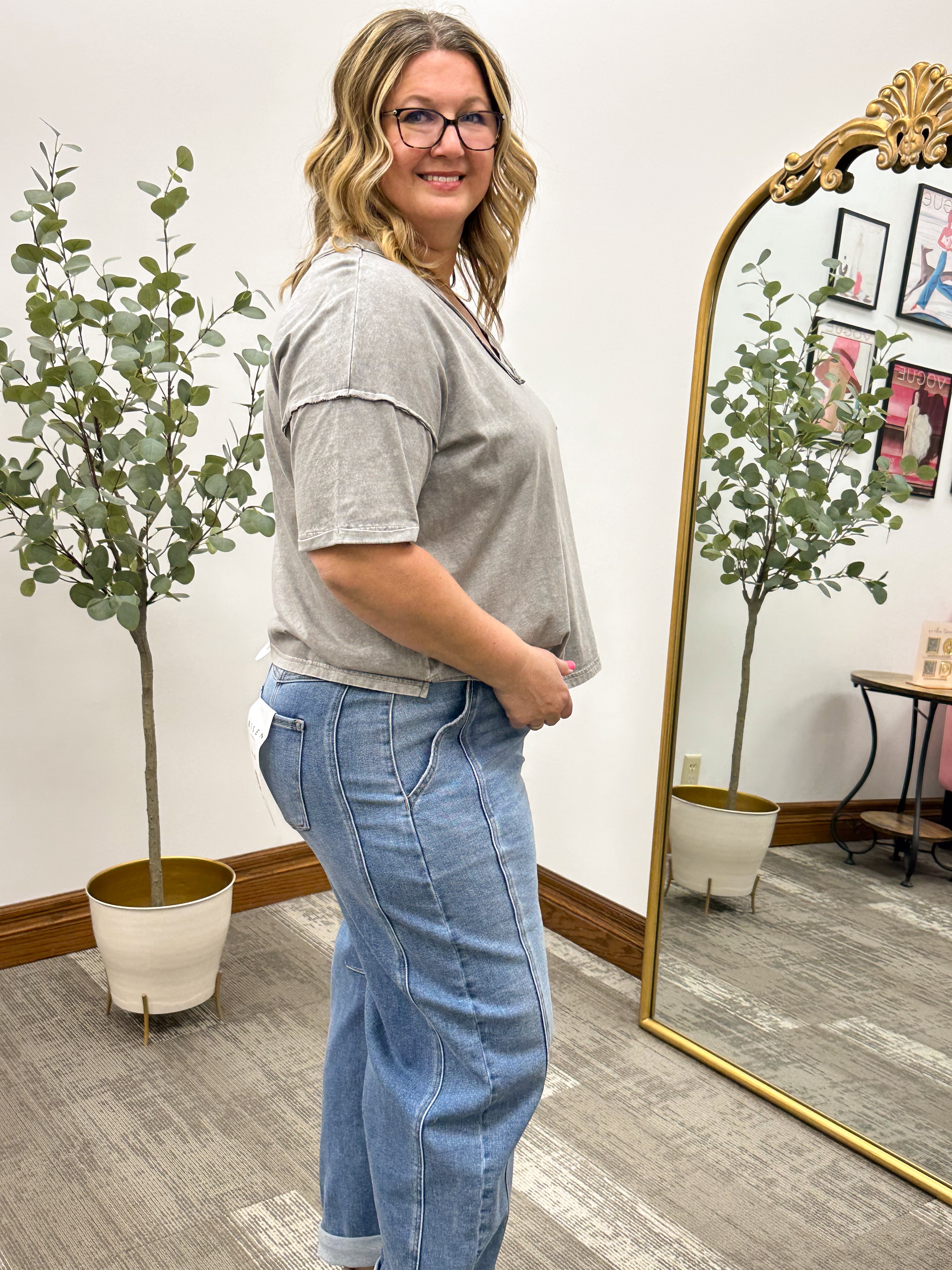 Raw Edge Basic V-Neck T-Shirt