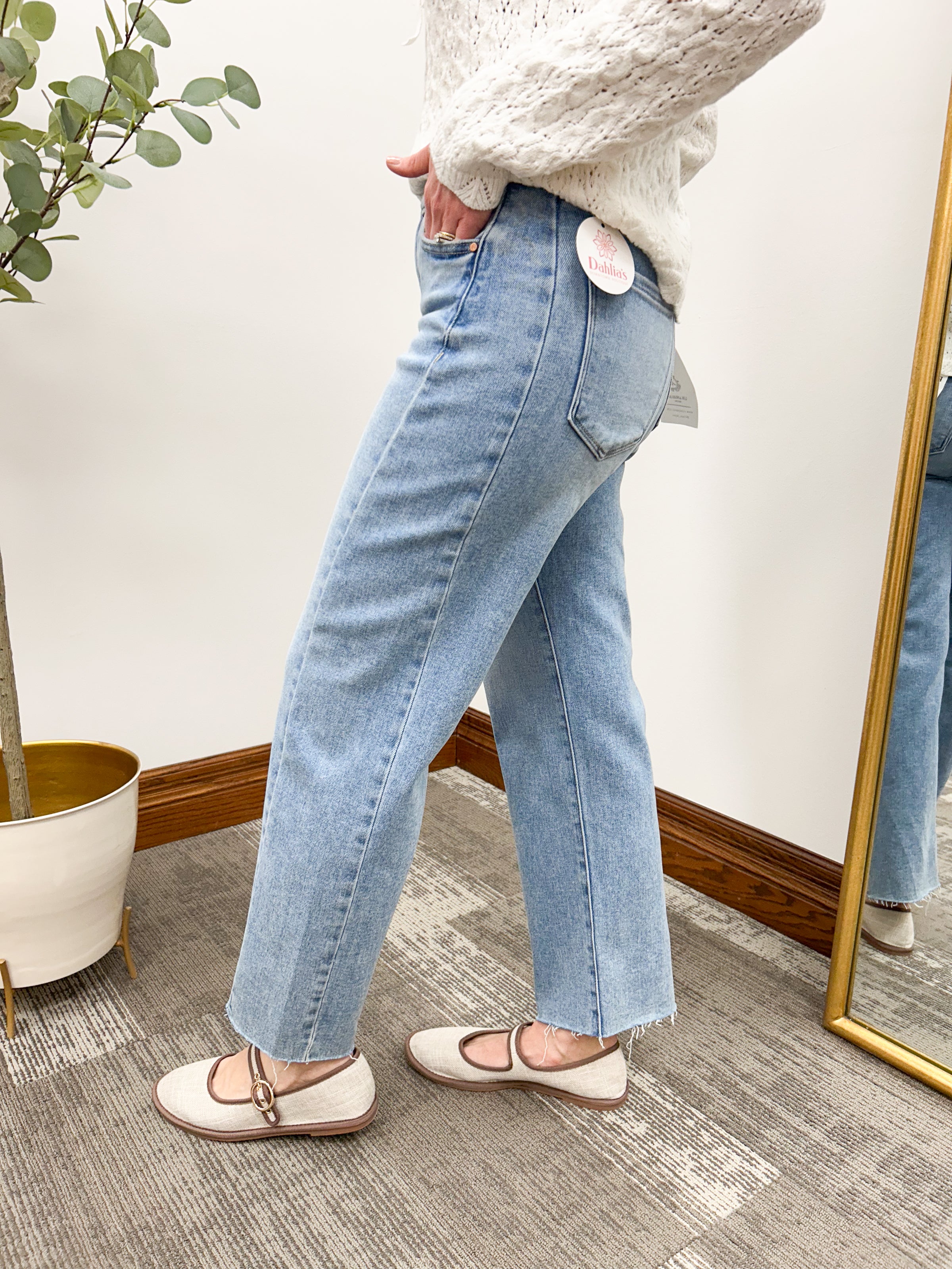 Light Wash HR Slouchy Cropped Barrel Jeans