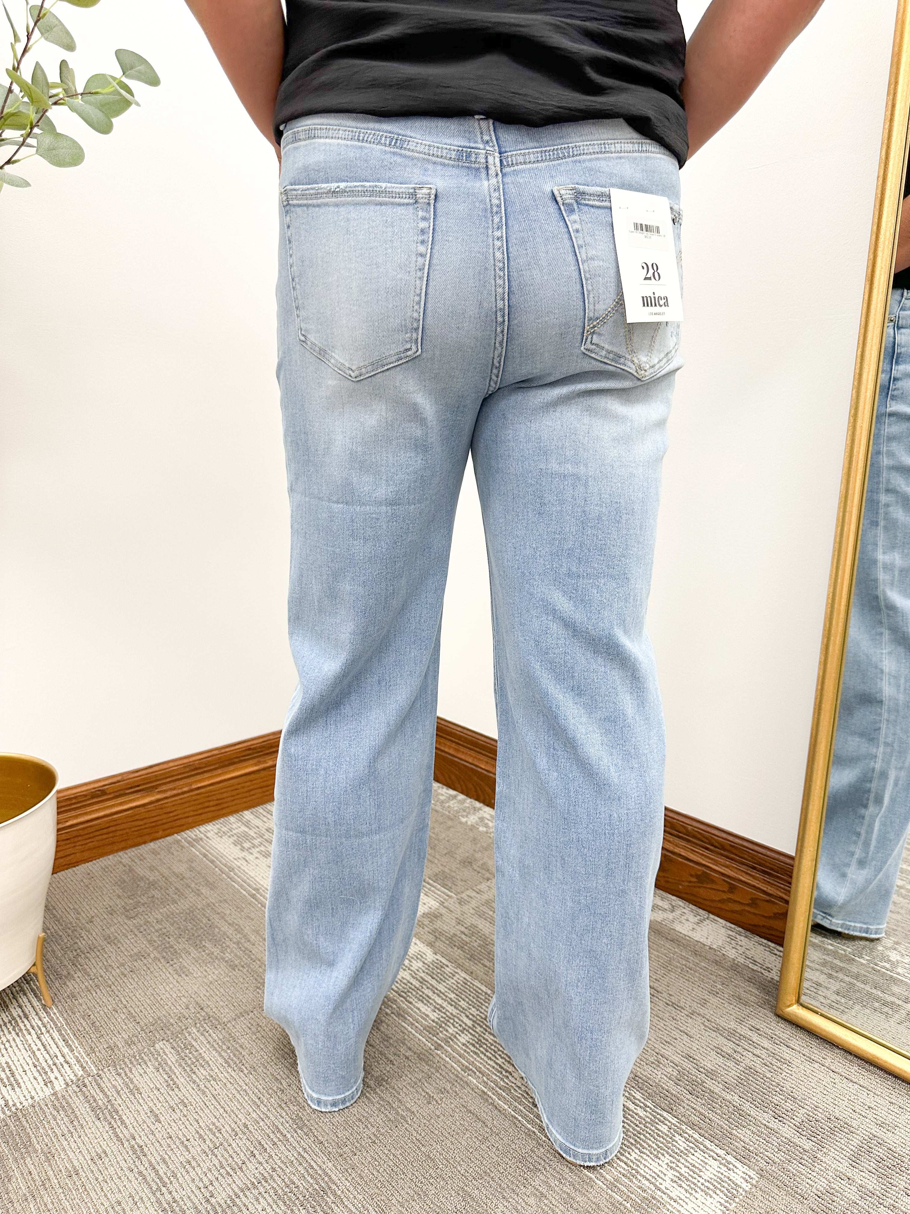 Super HR Straight Leg Loose Fit Jeans