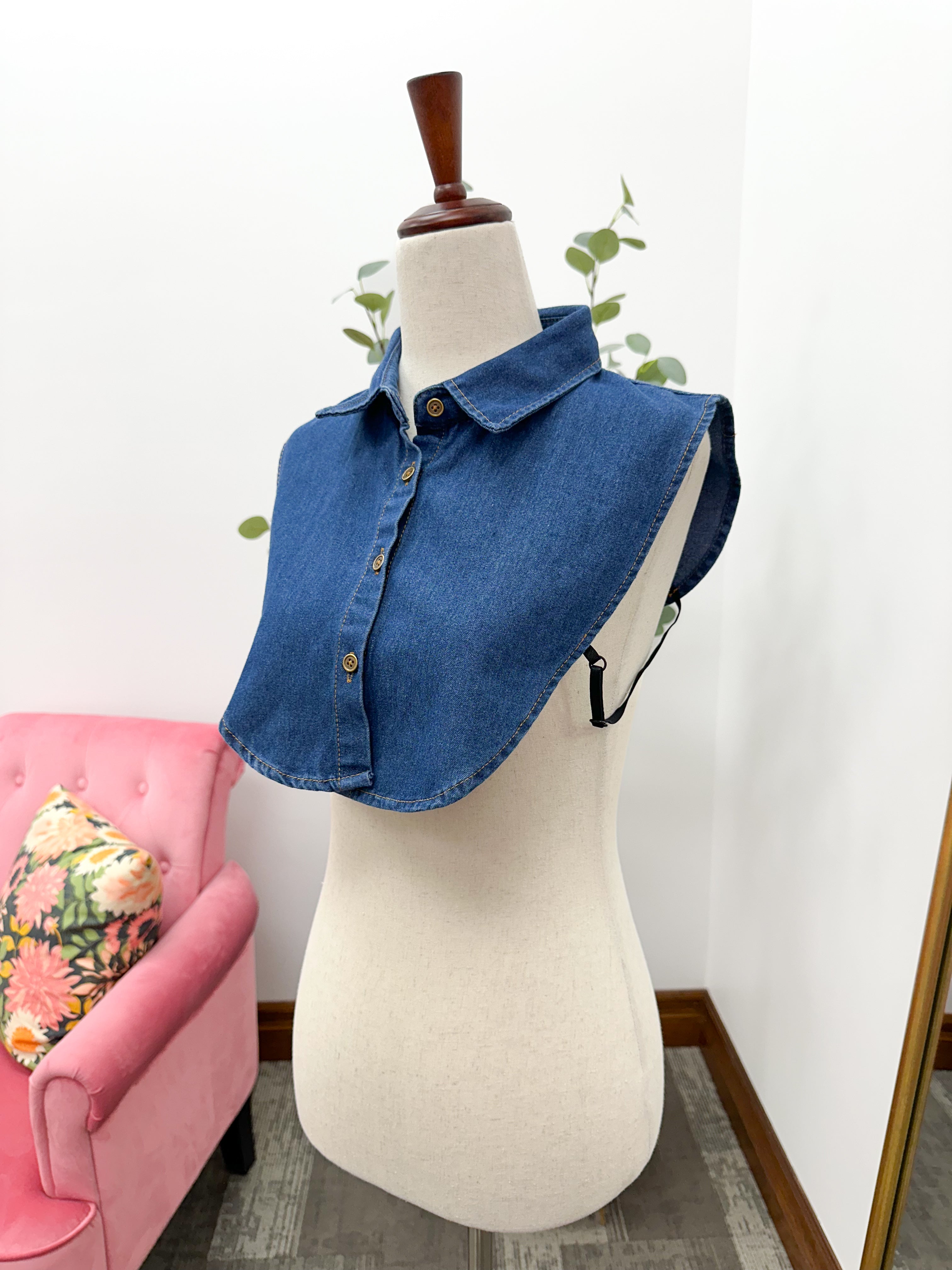 Women's Faux Collar