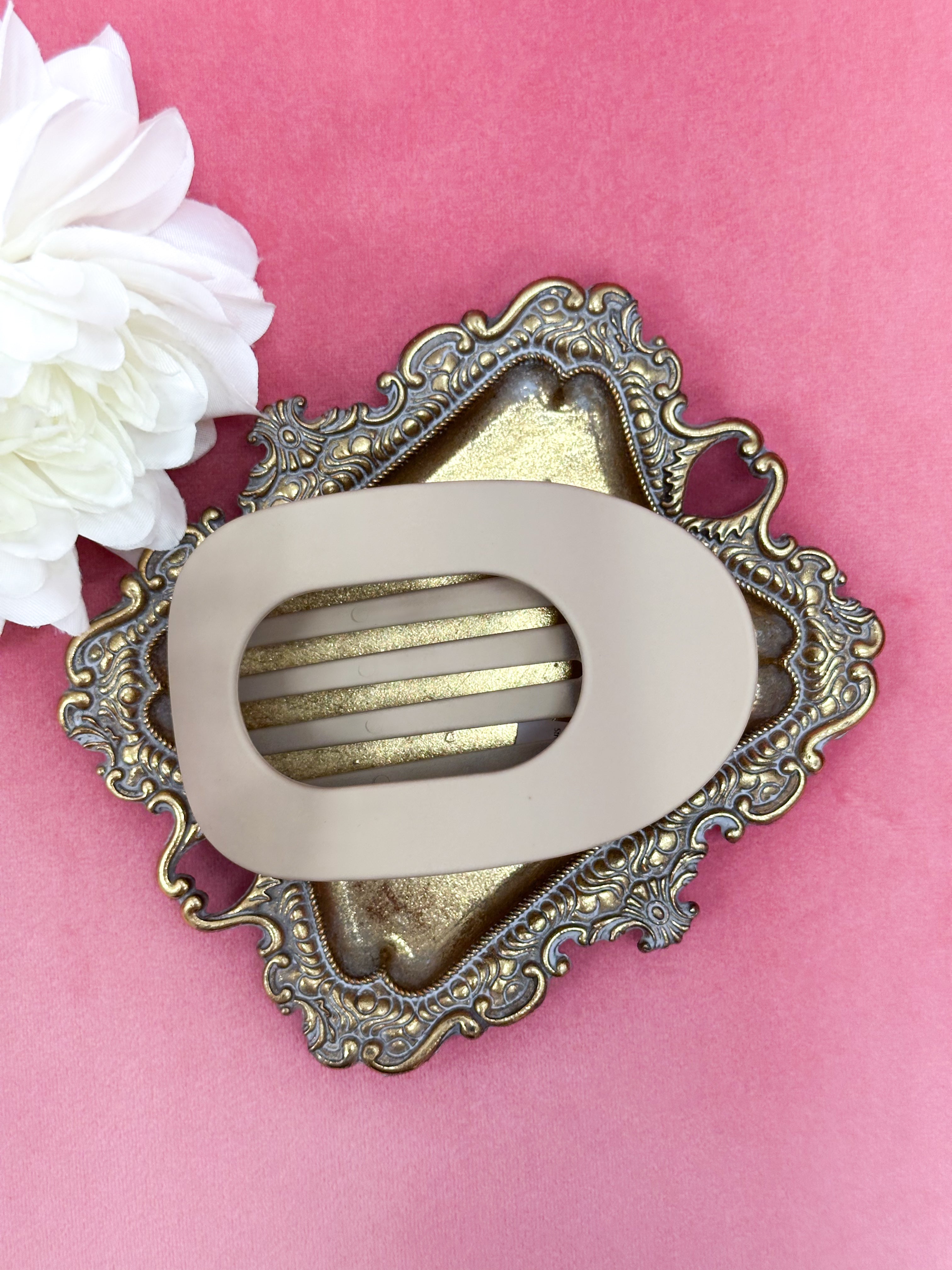 Strong Hold Oval Flat Hair Clip