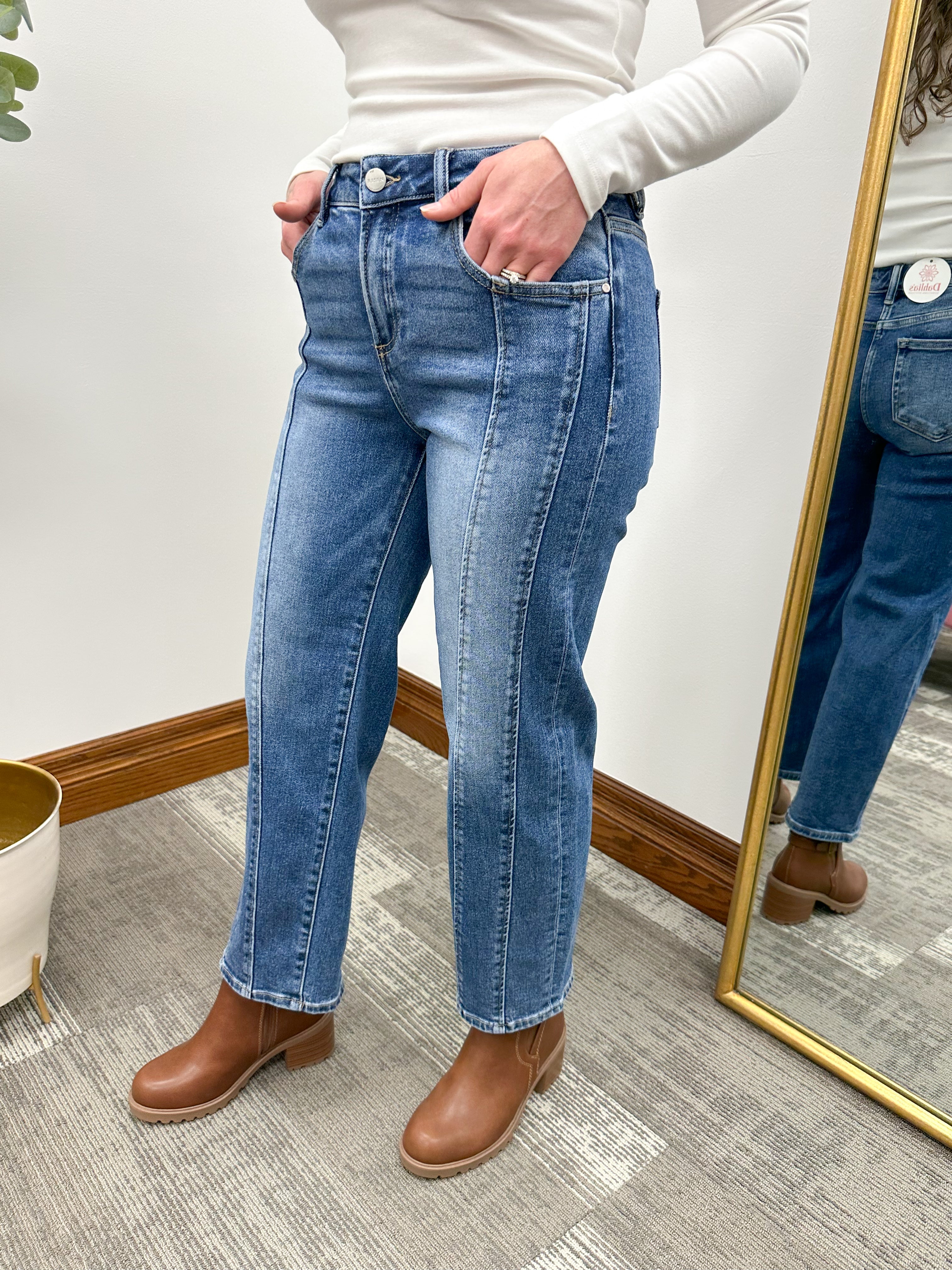 Dark Wash High Rise Crop Straight Jeans