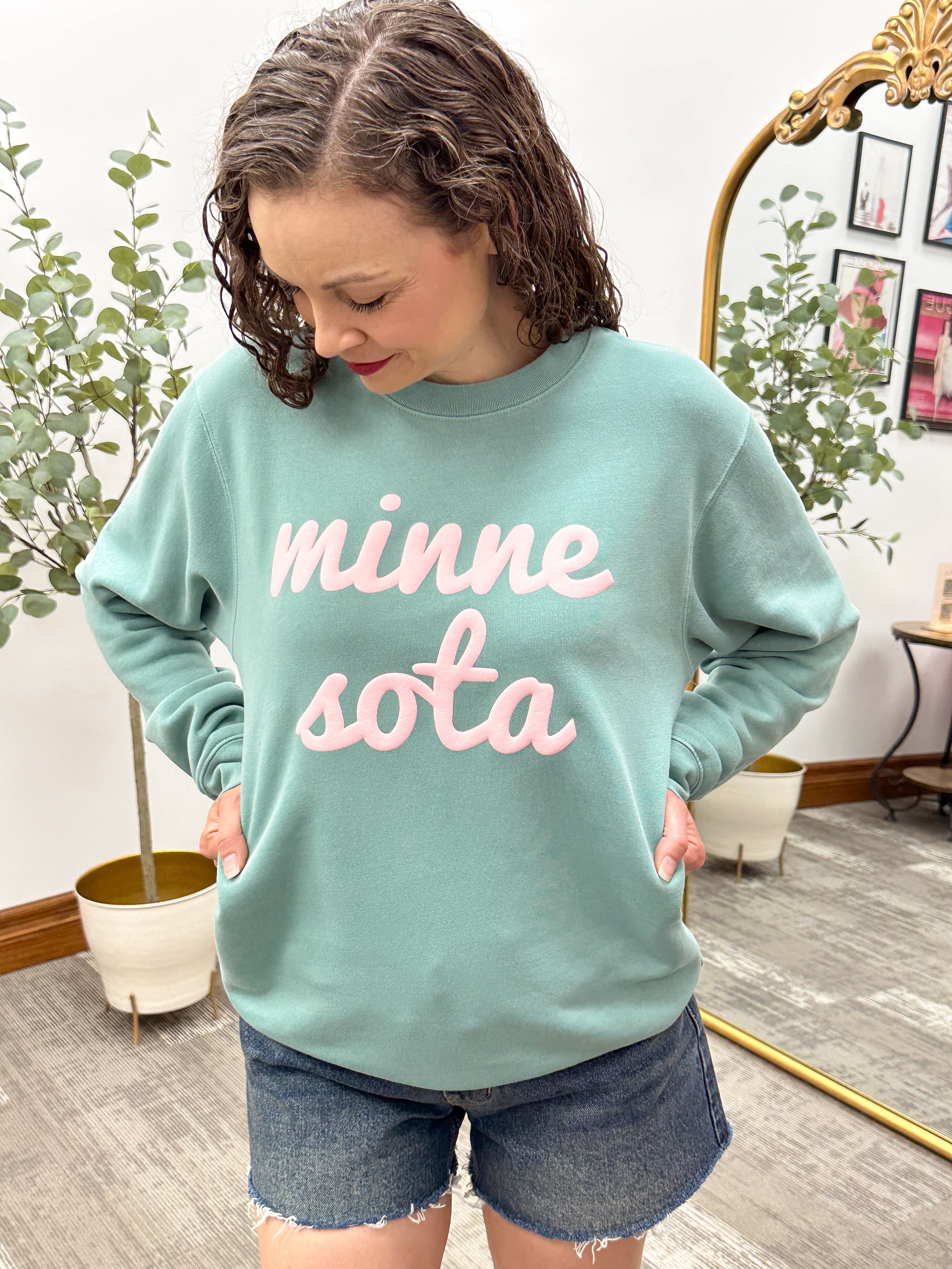 Minnesota sweatshirt