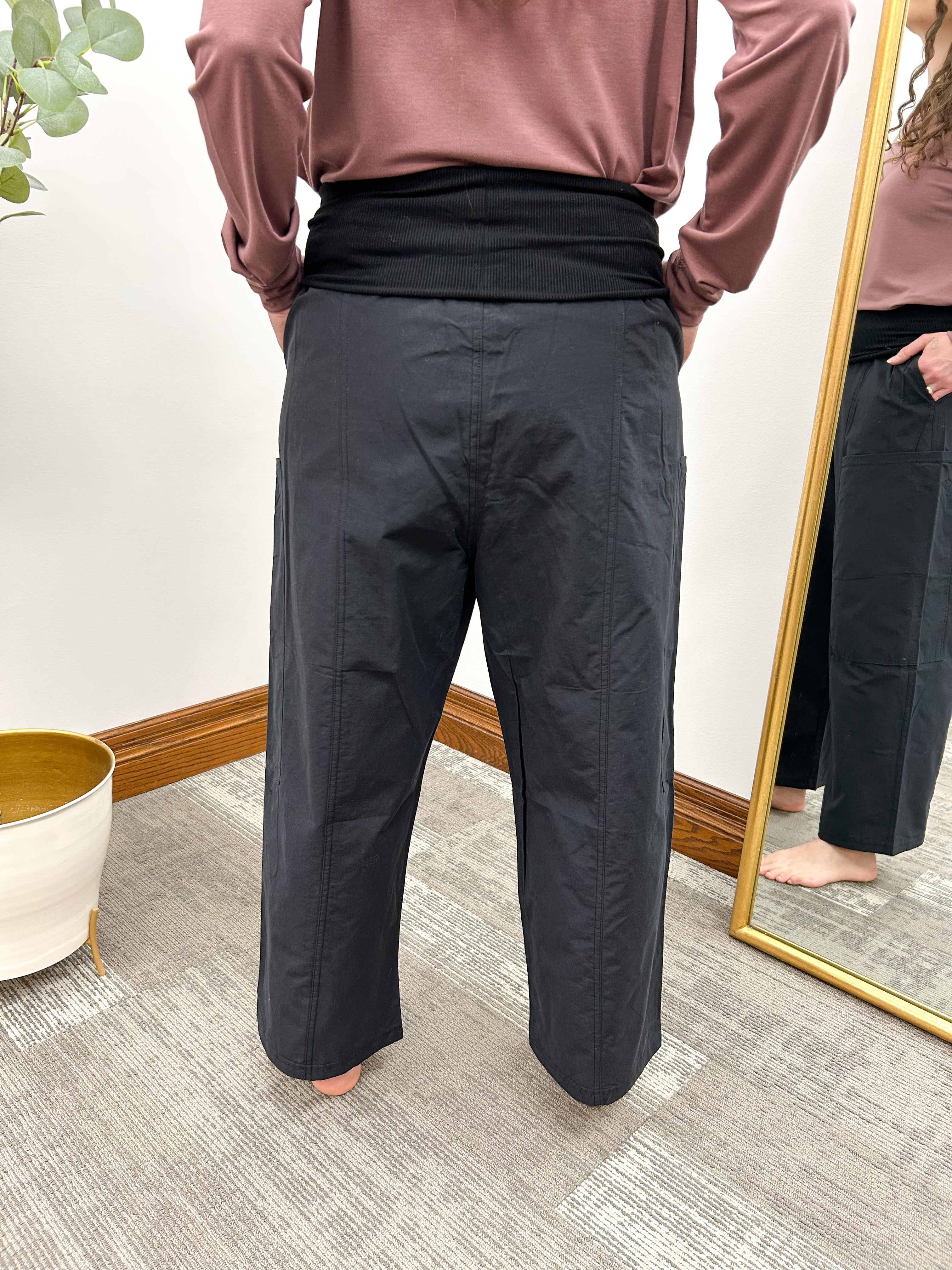 Wide Leg Athleisure Ankle Pants
