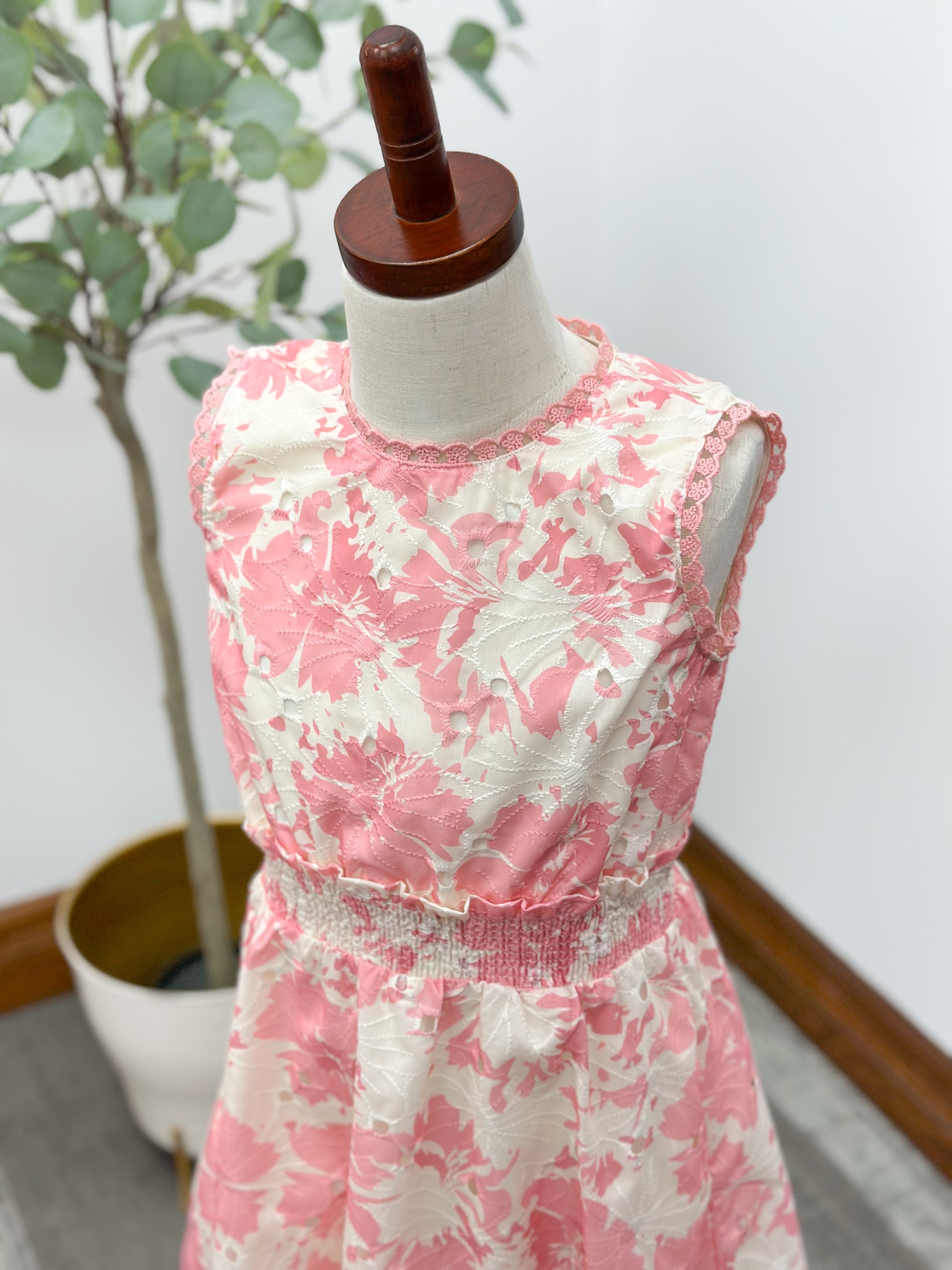 Girls Pink Floral Eyelet Dress