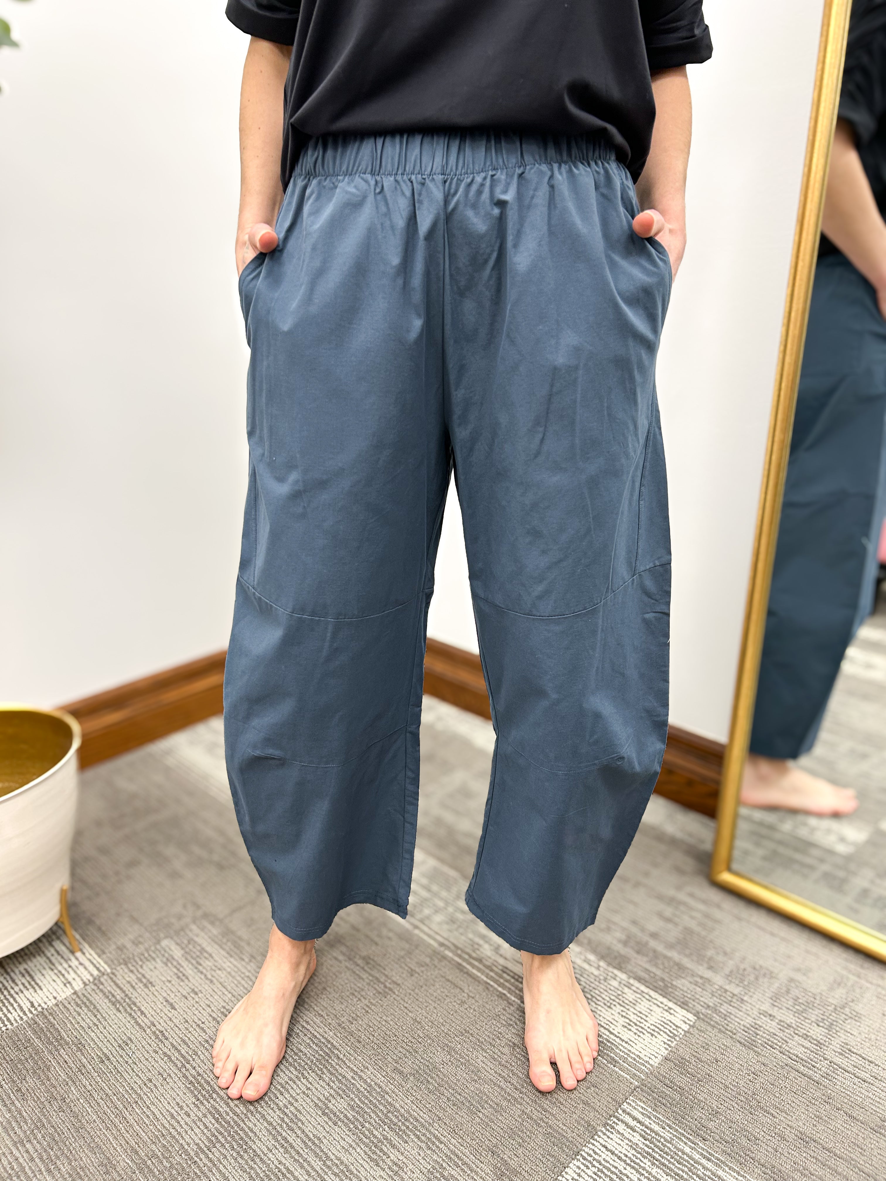 Barrel Leg Athleisure Pants