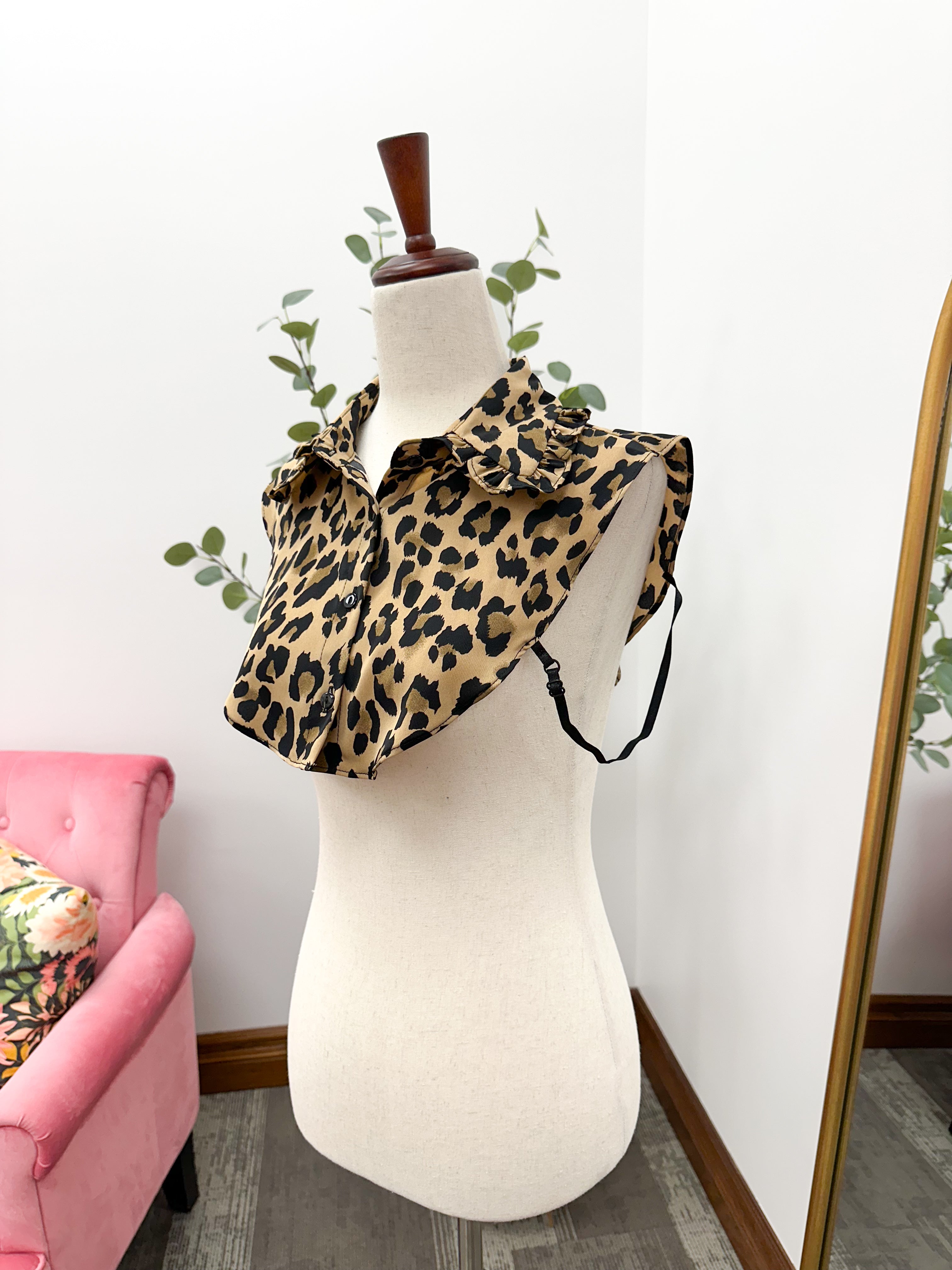 Women's Faux Collar