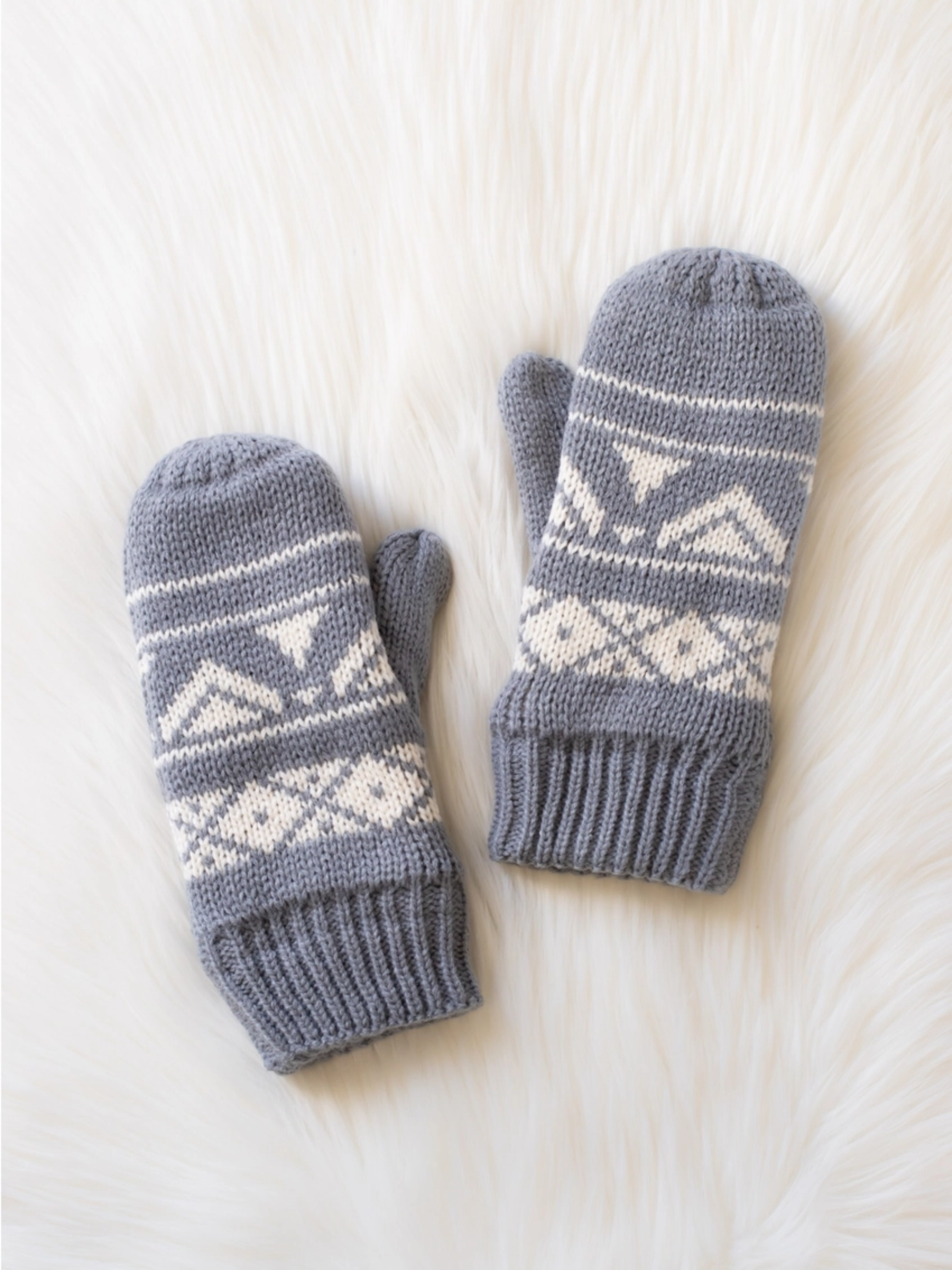 Patterned Winter Mittens (3 colors)