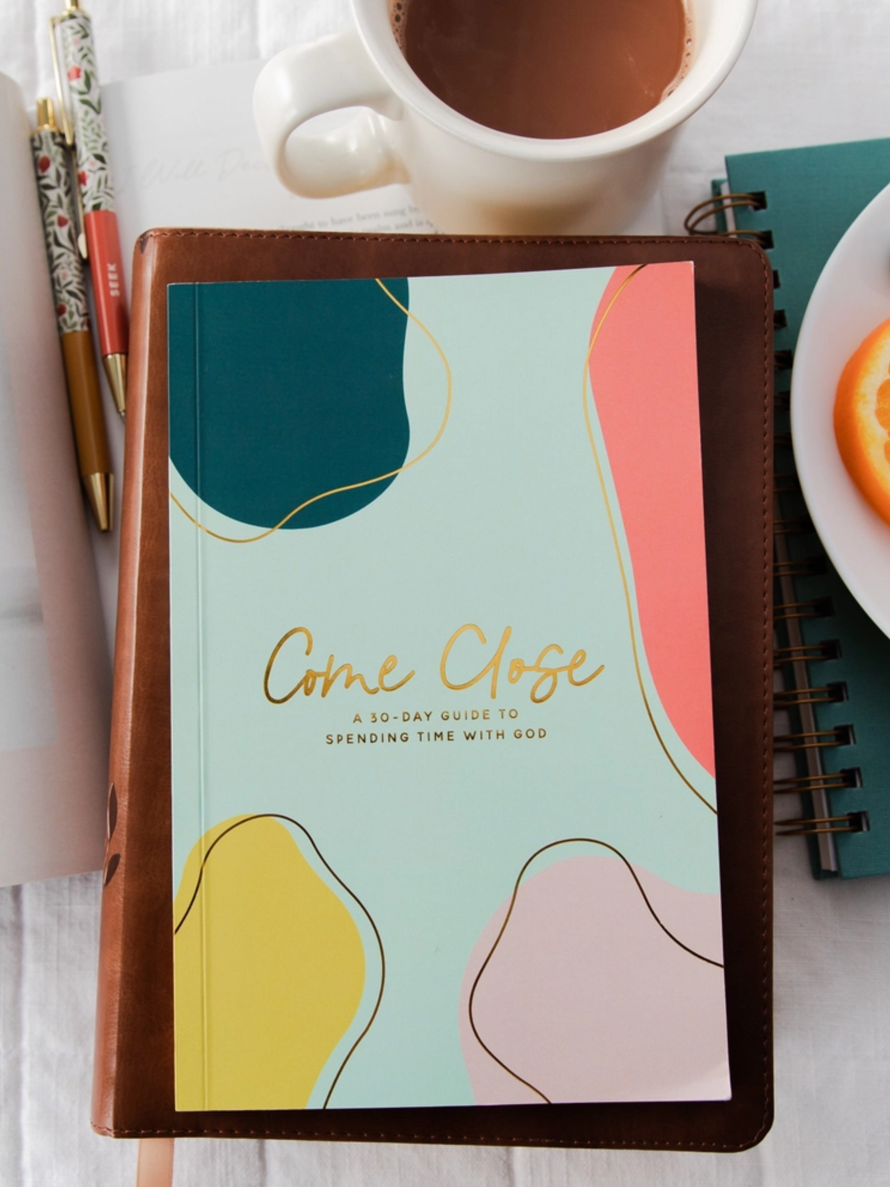 Come Close: A 30-Day Guide To Spending Time with God