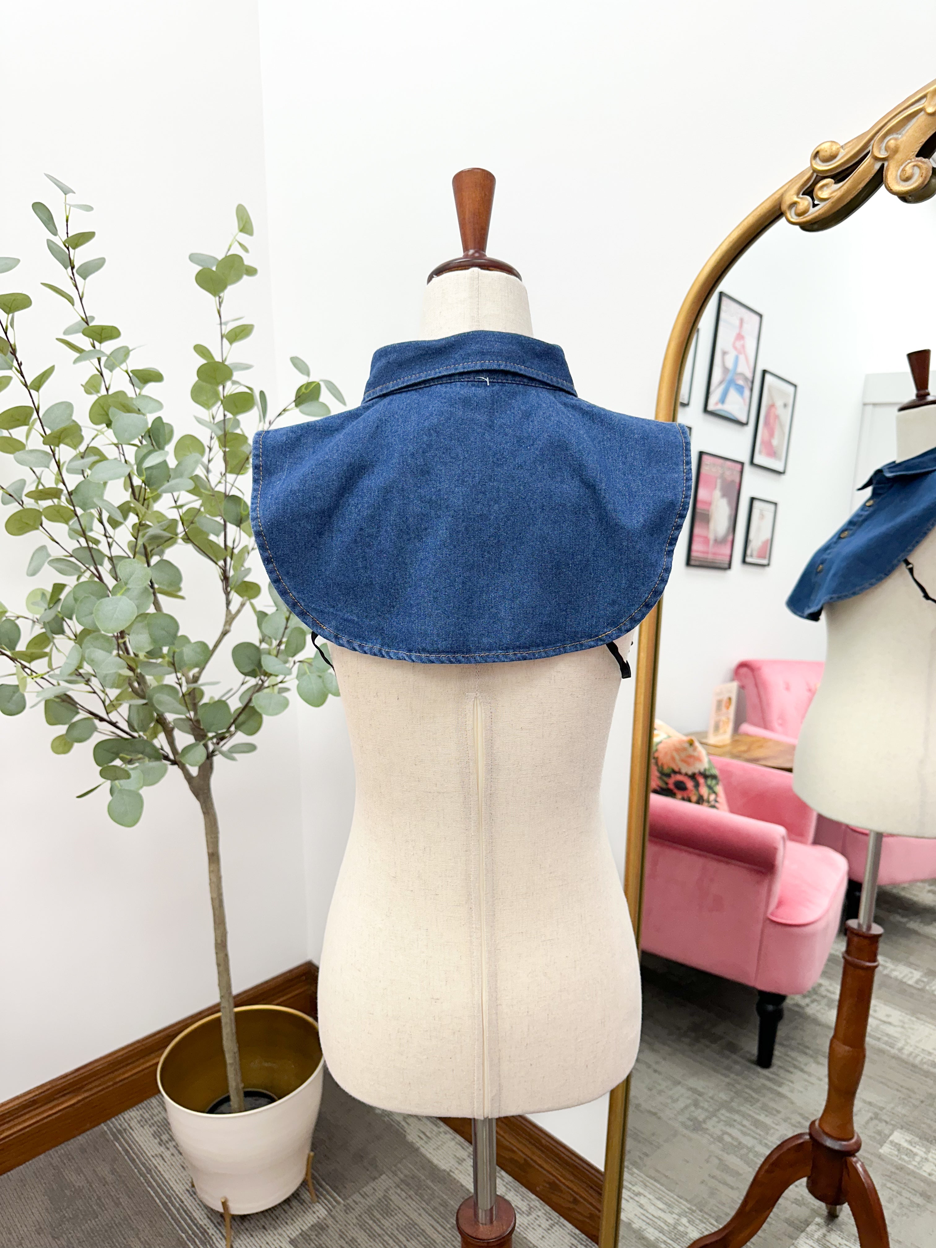 Women's Faux Collar