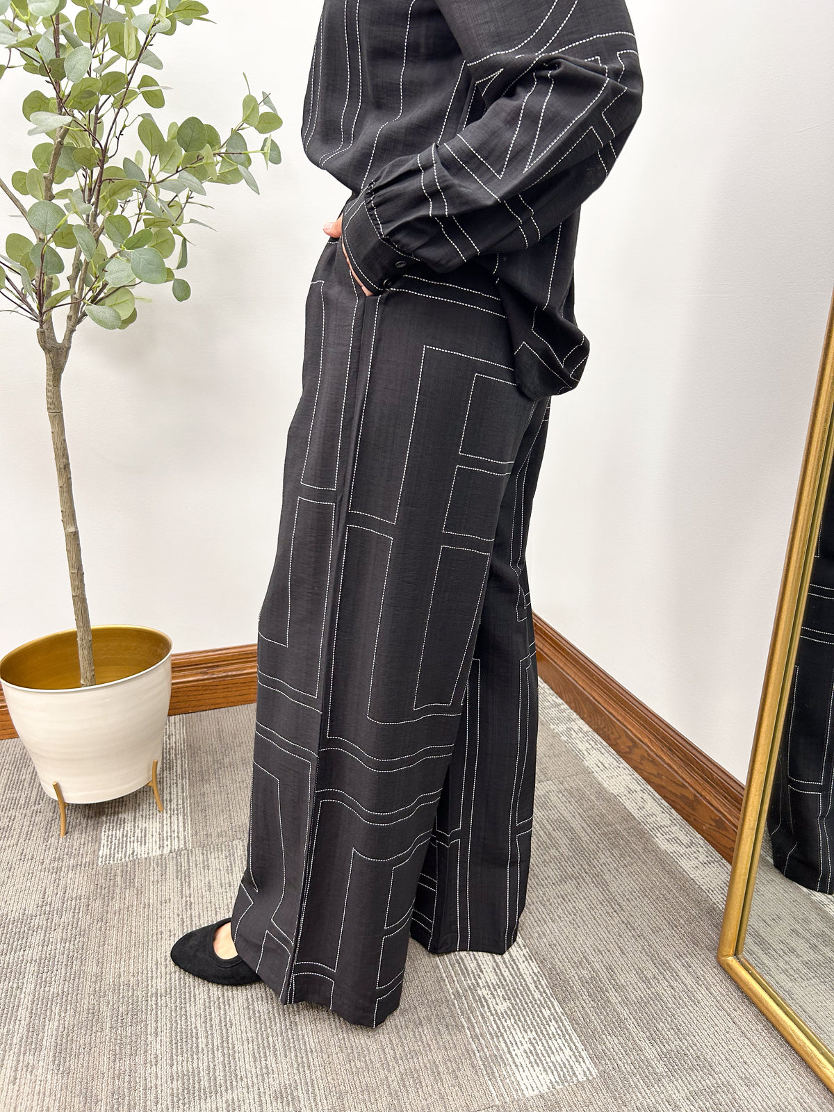 Black Line Stitch Wide Leg Pants
