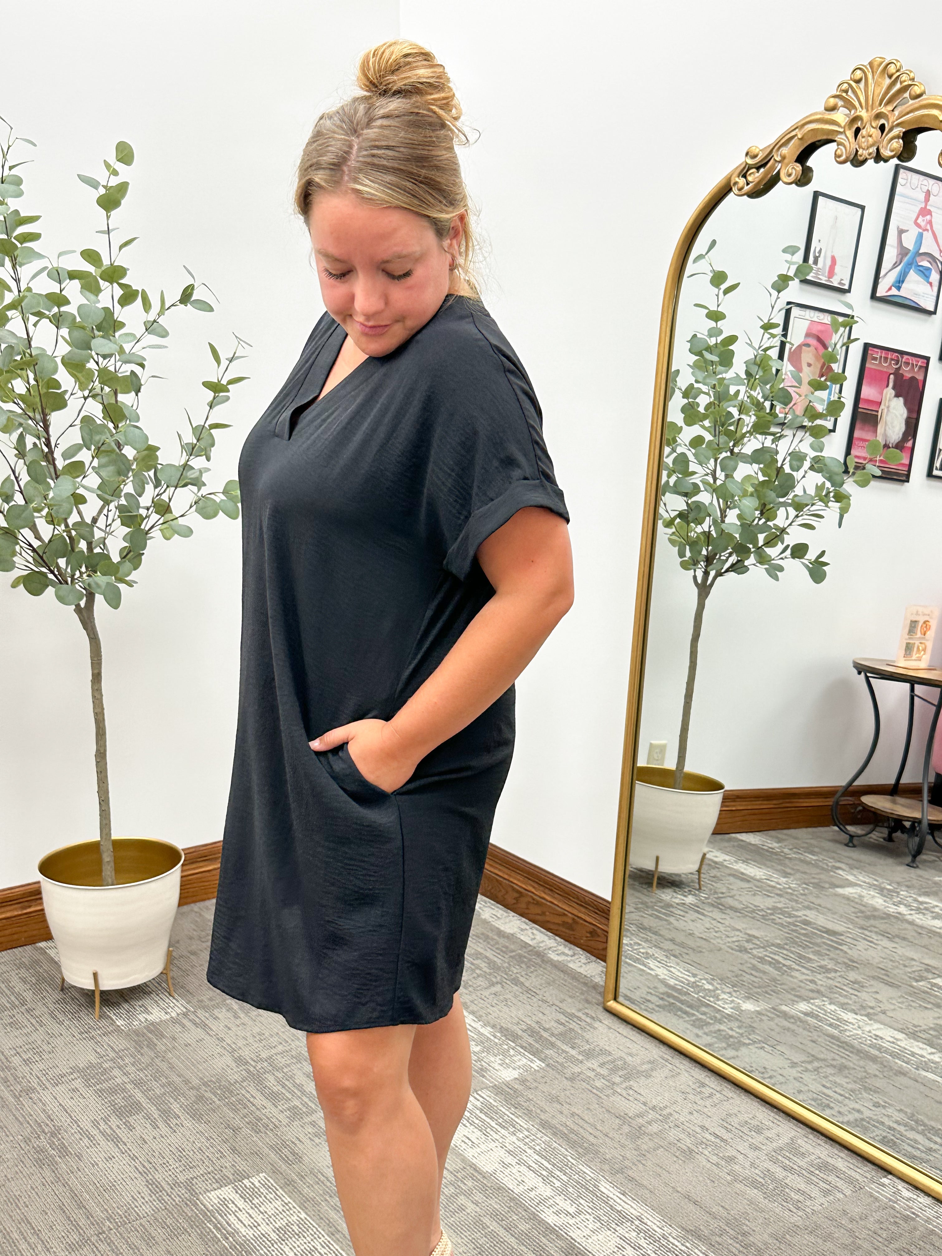 Black V-Neck Short Sleeve Shift Dress