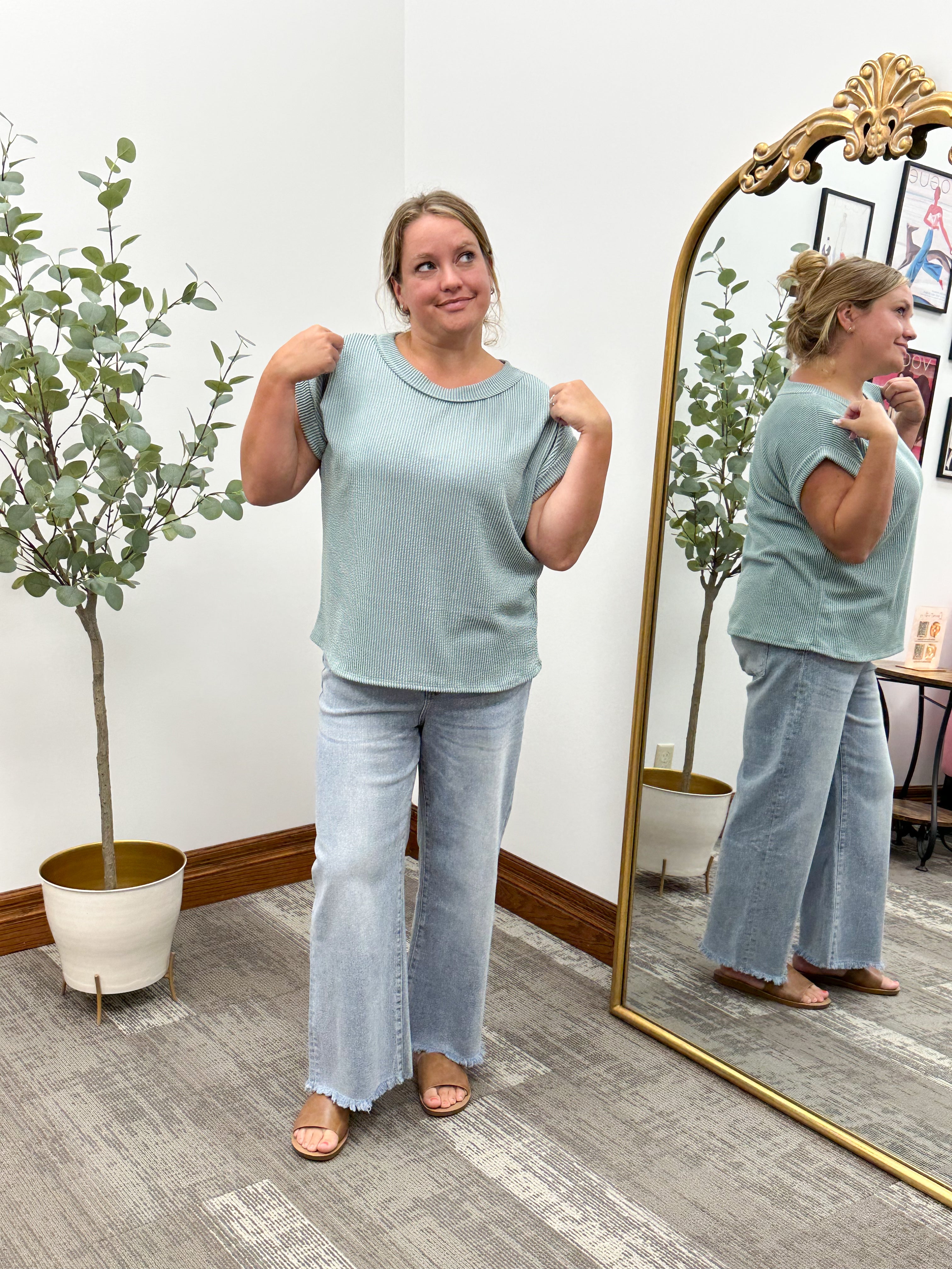 Lonna Ribbed Short Sleeve Top