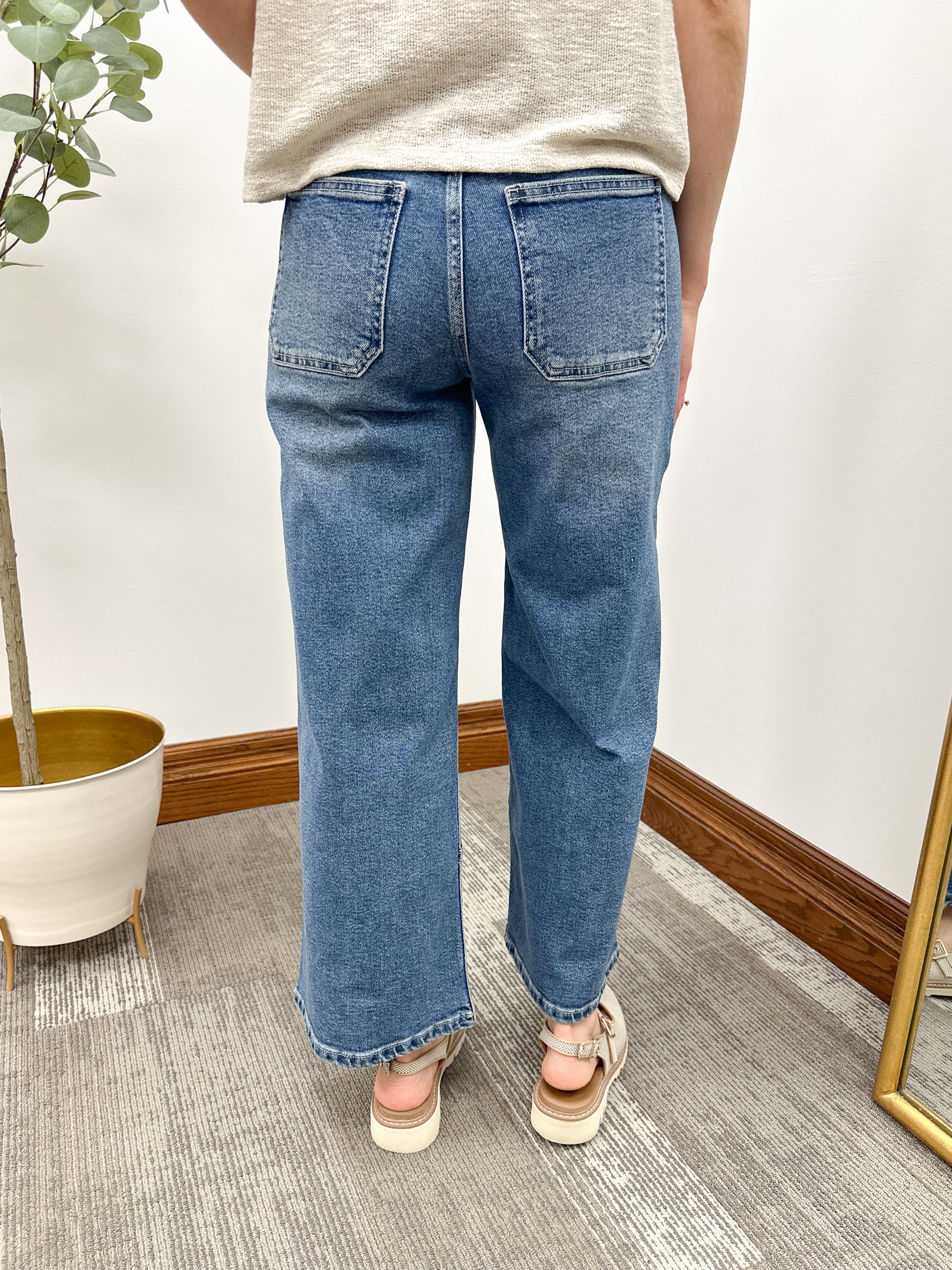 High Rise Cropped Wide Leg Jeans