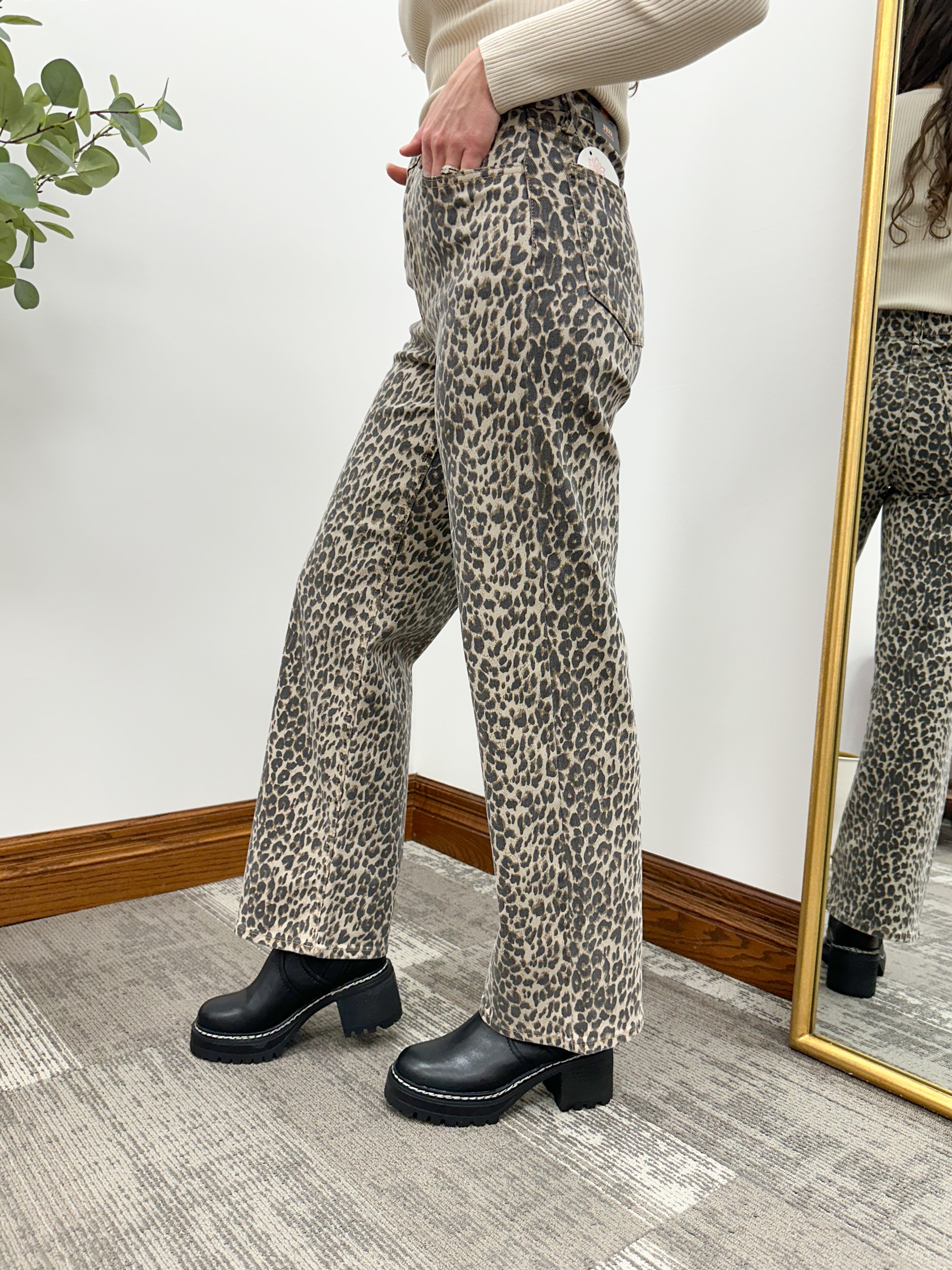 Leopard Print HR Vintage Straight Jeans