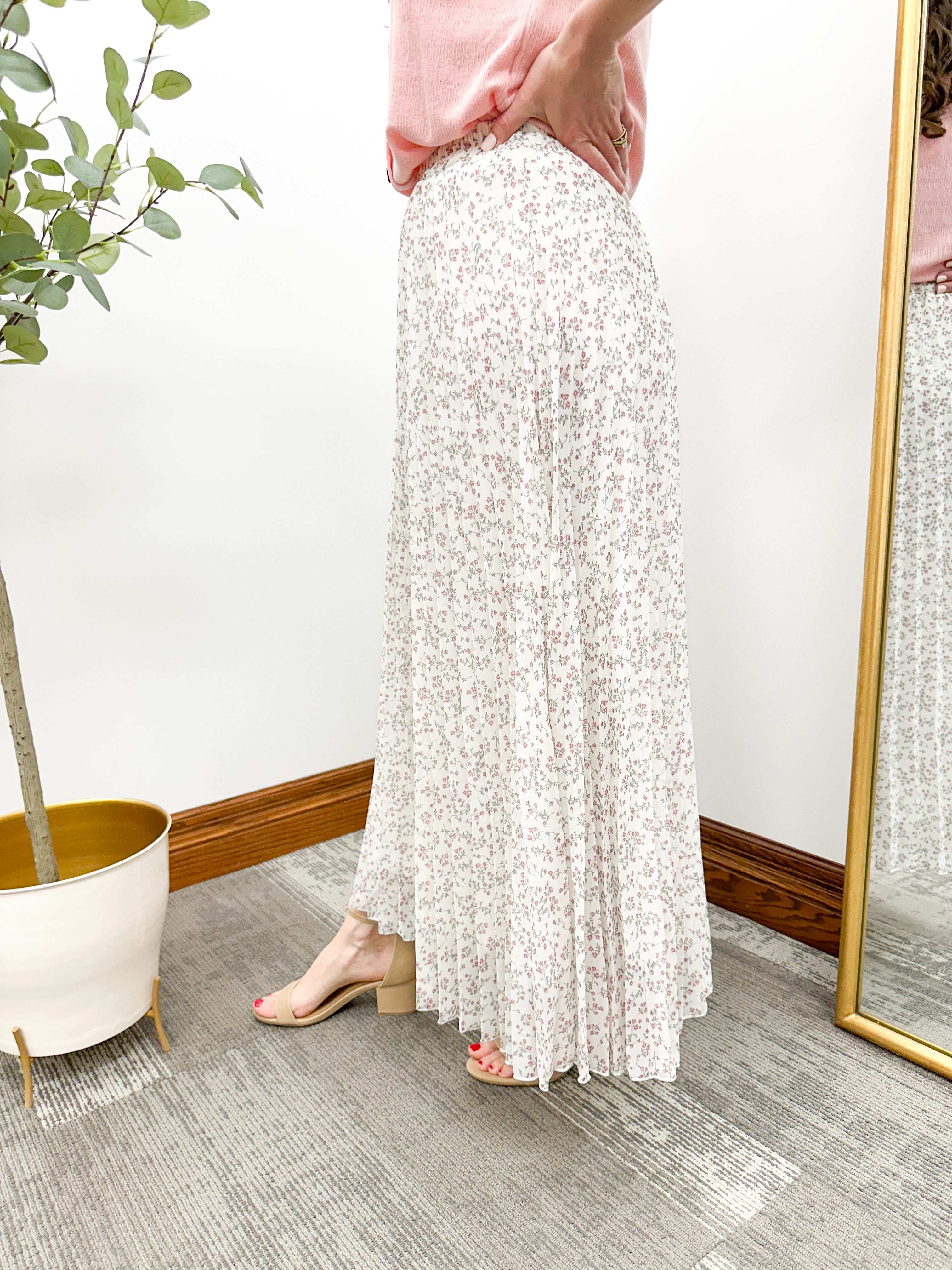 Floral Pleated Maxi Skirt