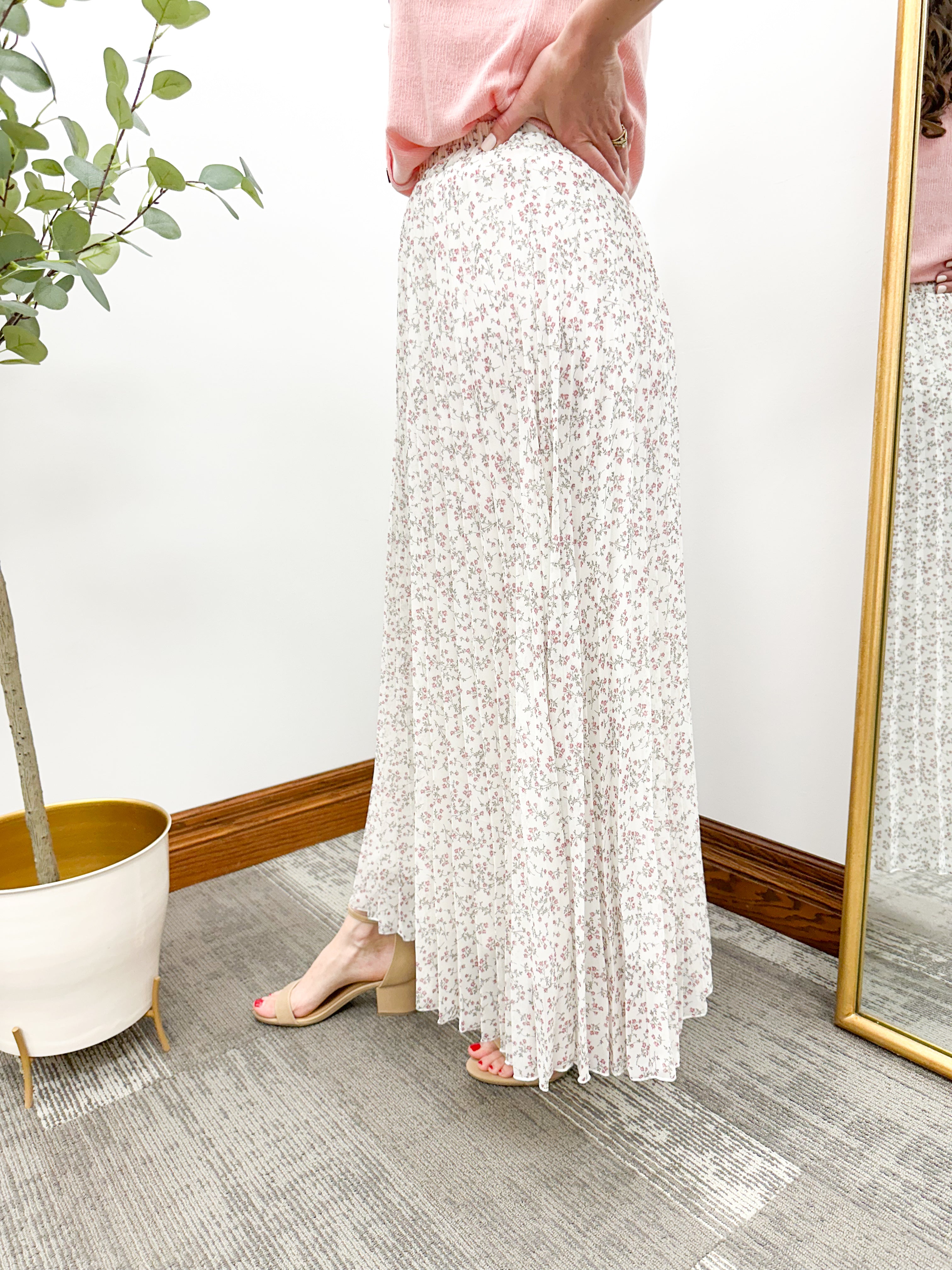 Floral Pleated Maxi Skirt
