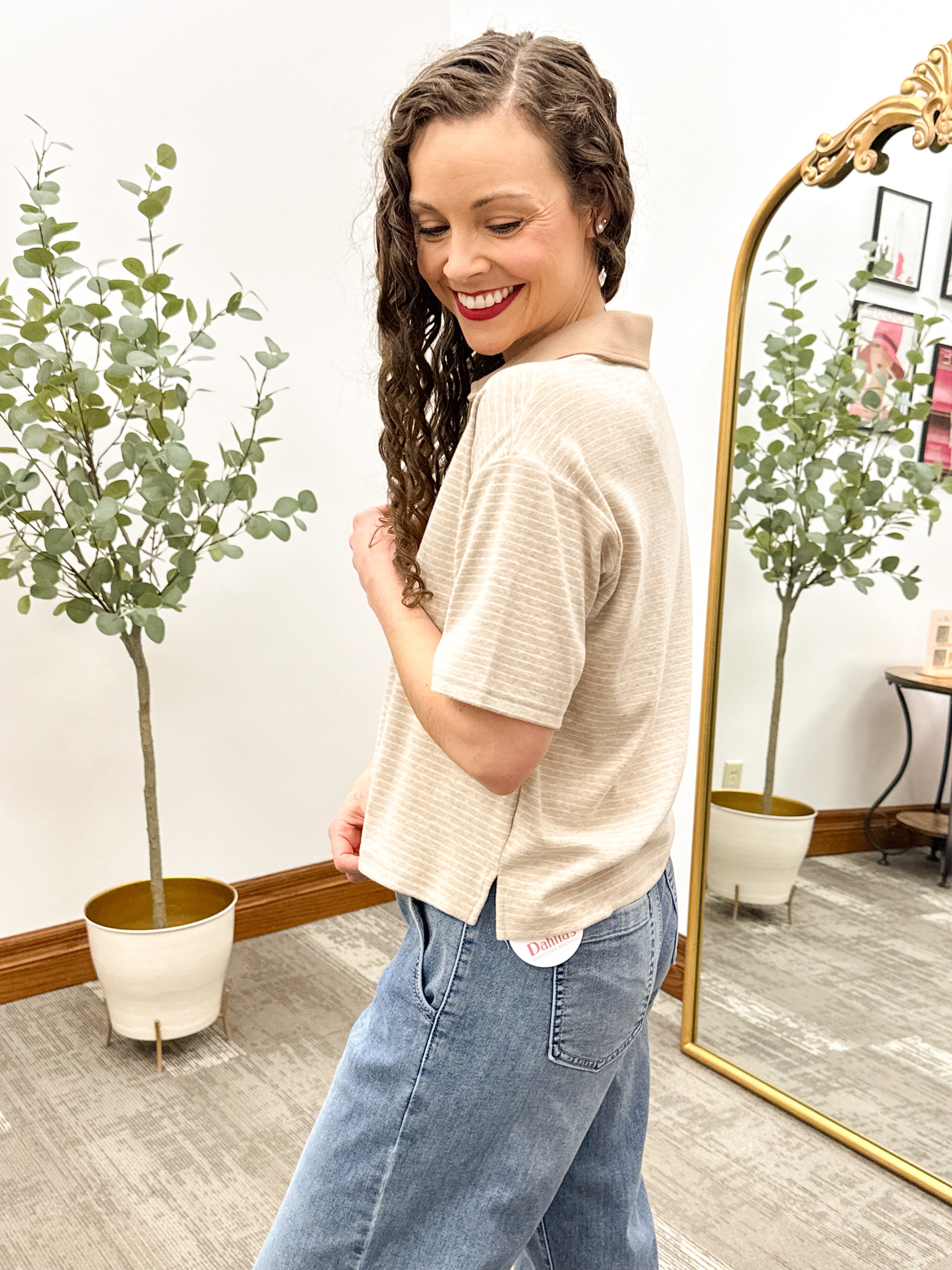 Calix Tan & White Top