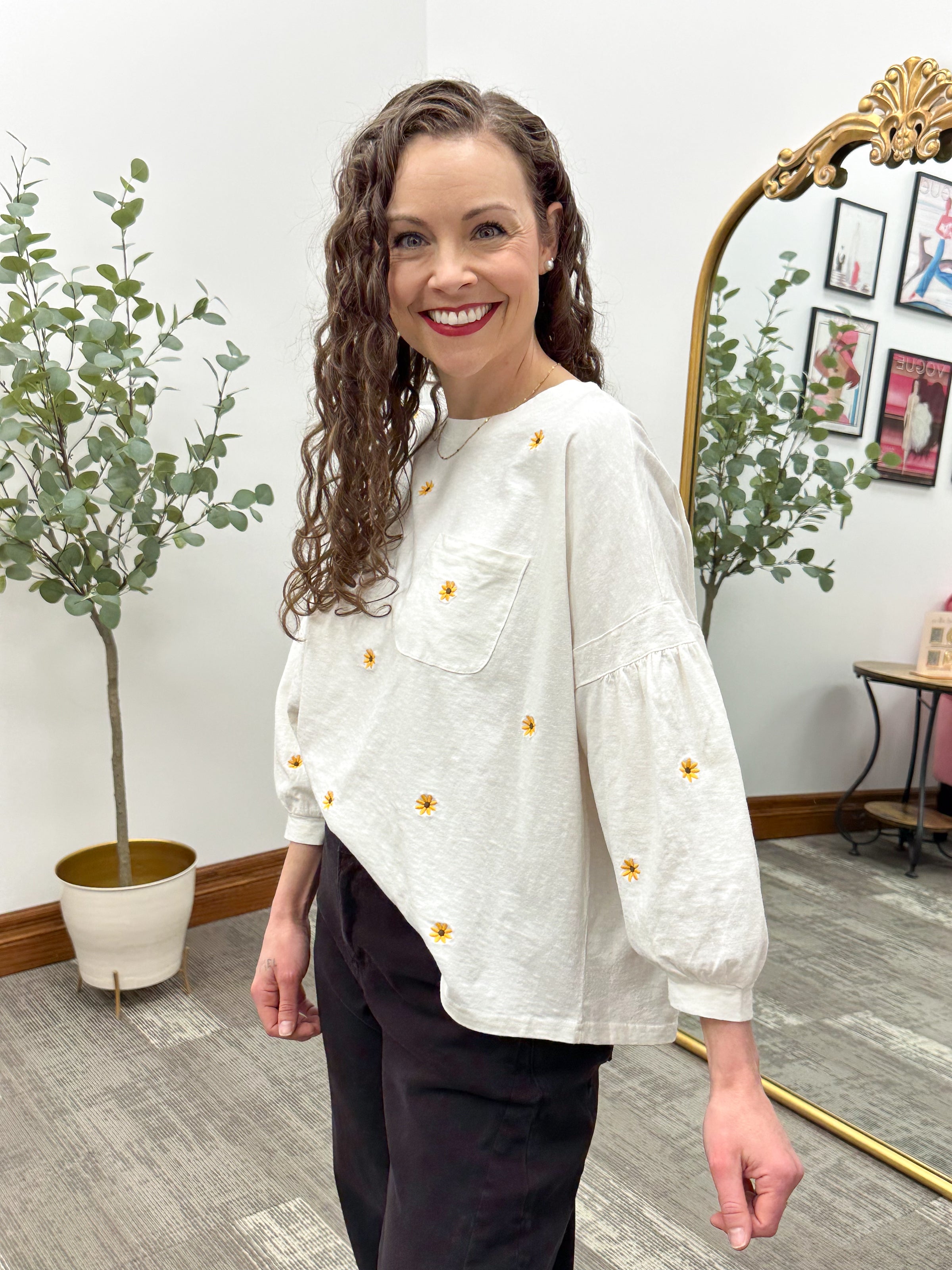 Cream Daisy Embroidered 3/4 Sleeve Top