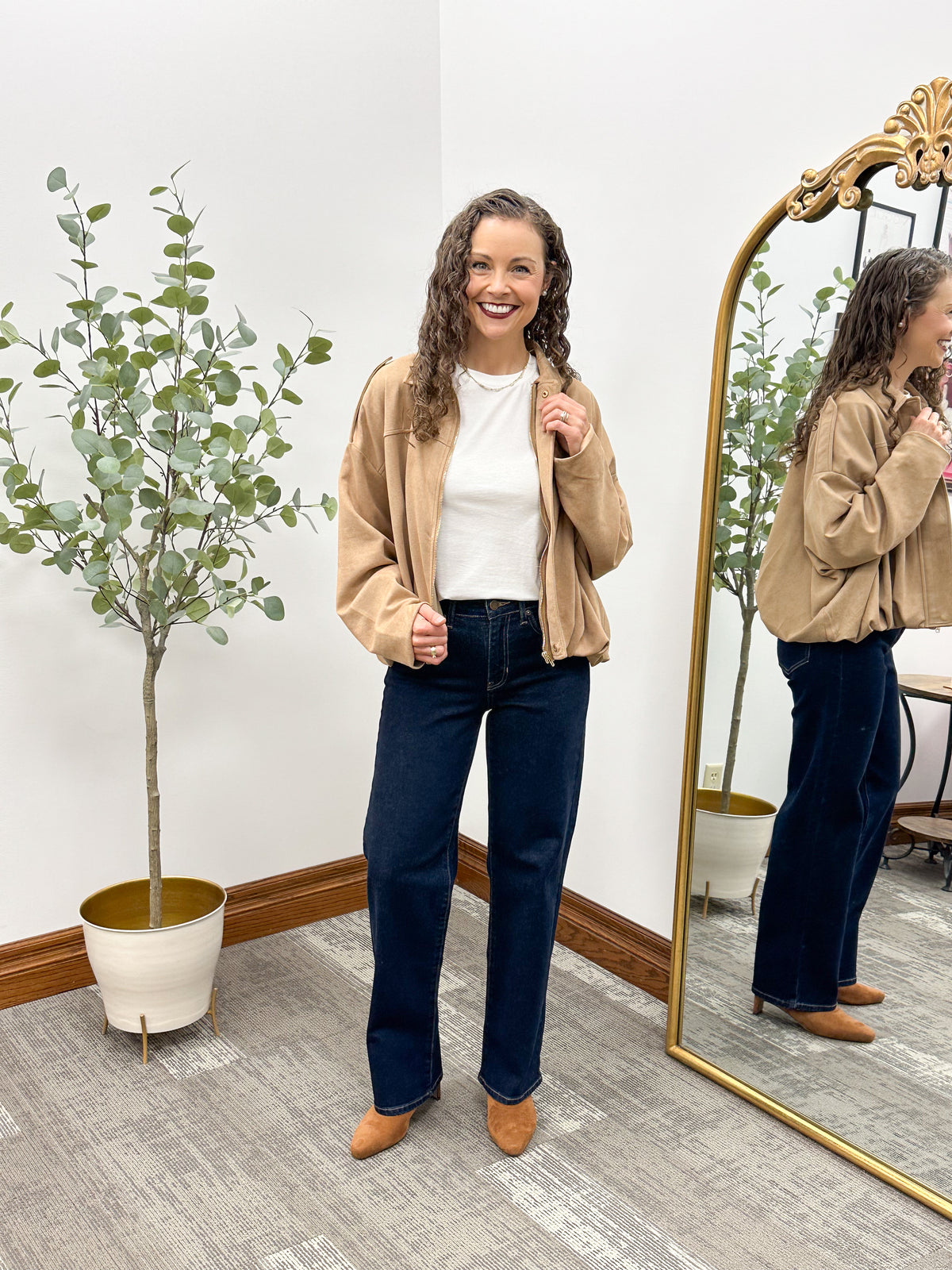 Super Dark Wash Loose Low Rise Straight