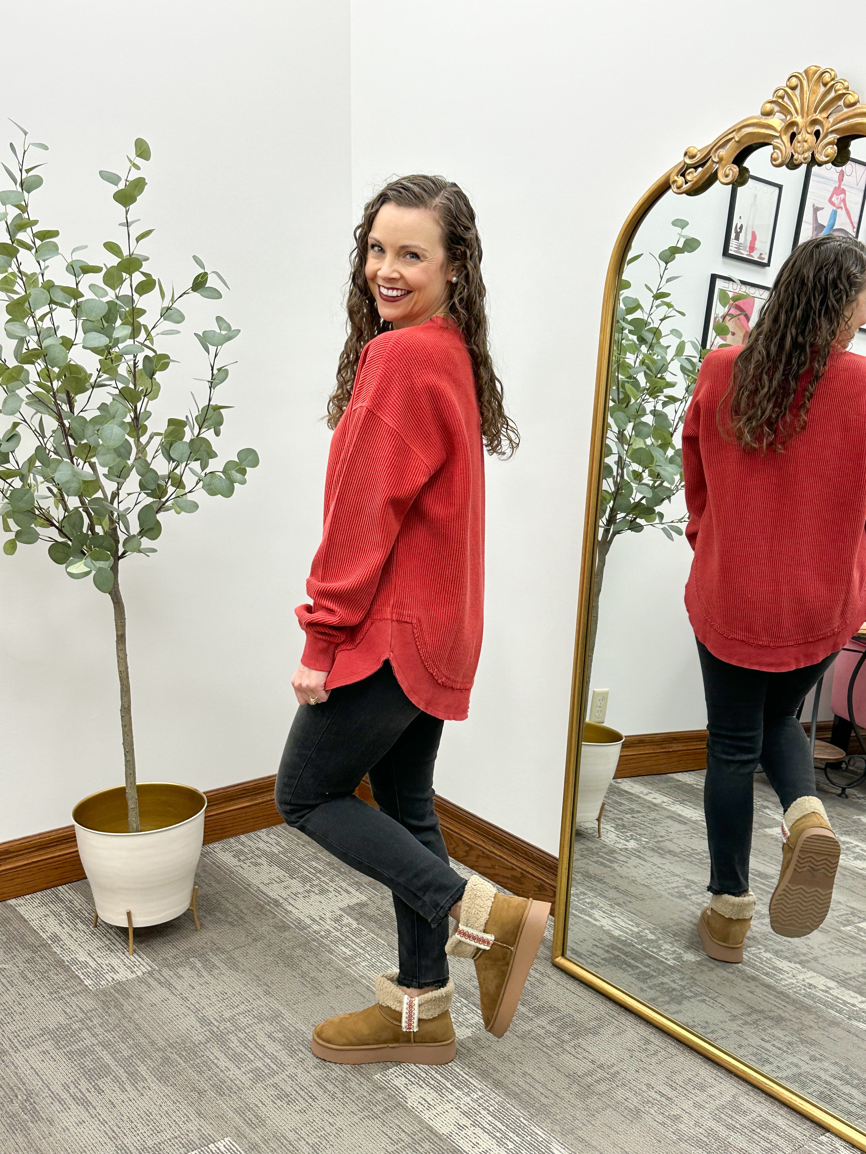 Red Rounded Hem Corded Crewneck Sweatshirt