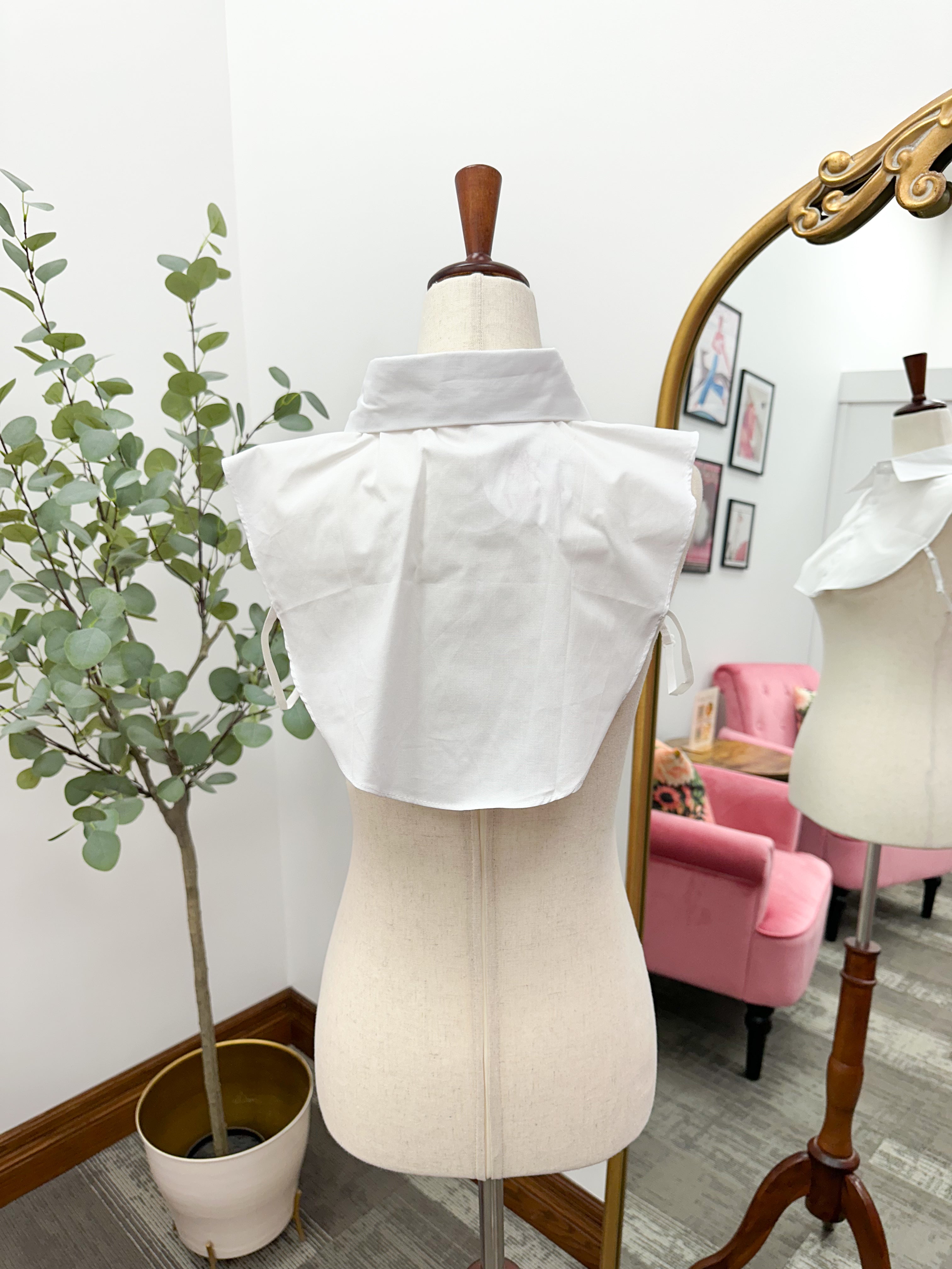 Women's Faux Collar
