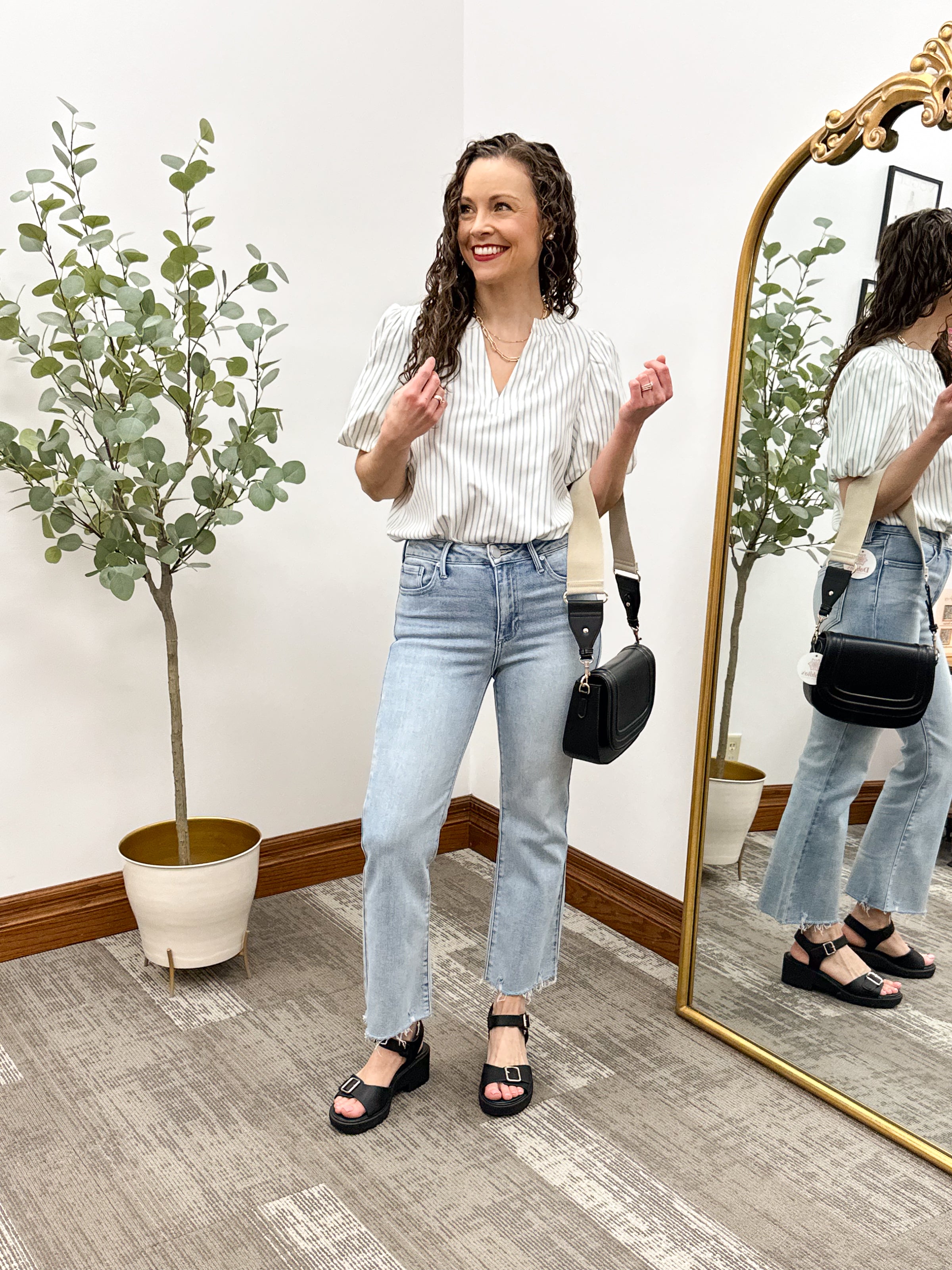 Light Wash HR Cropped Flare Jeans