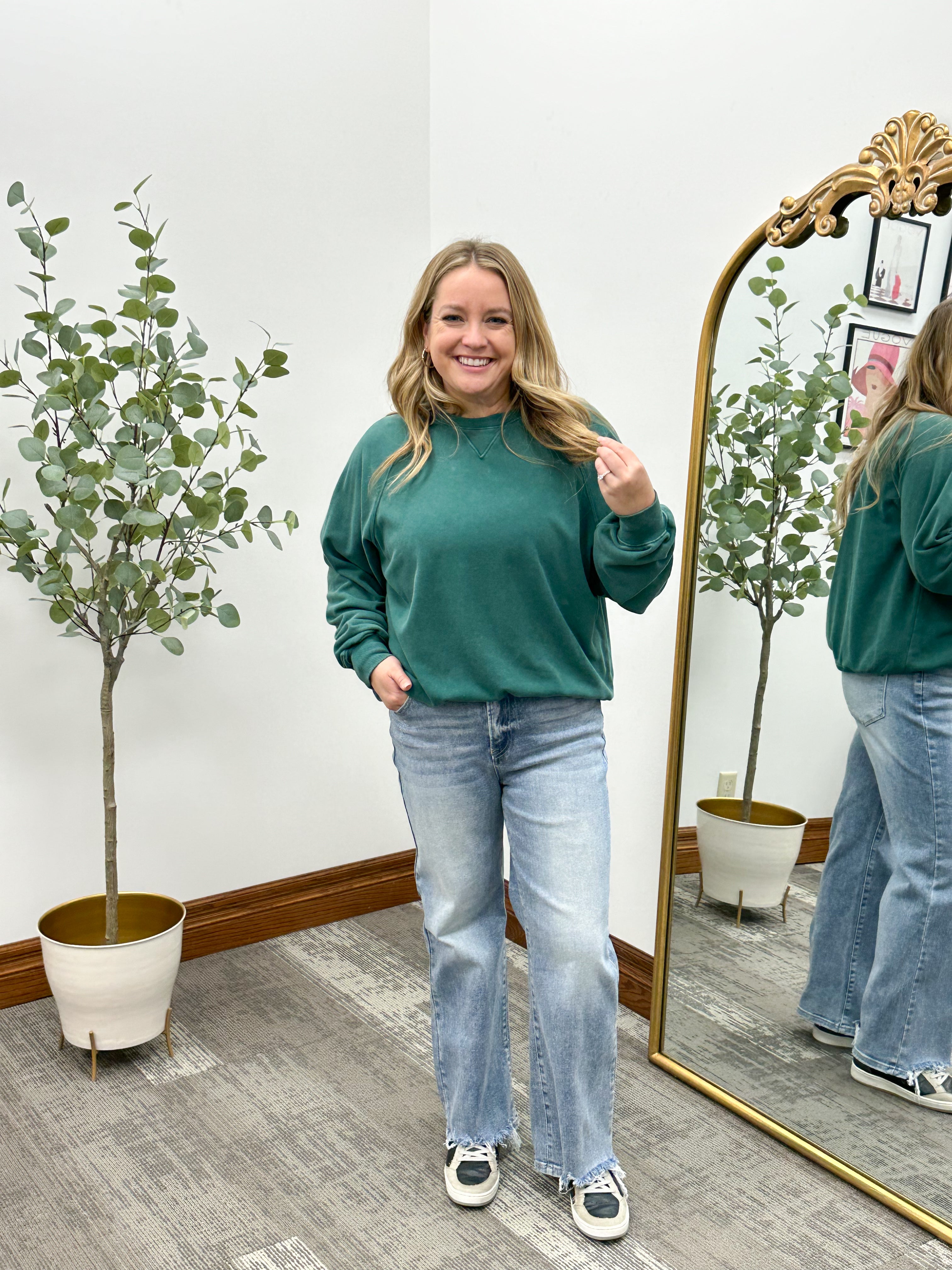 Erin Washed Green Sweatshirt