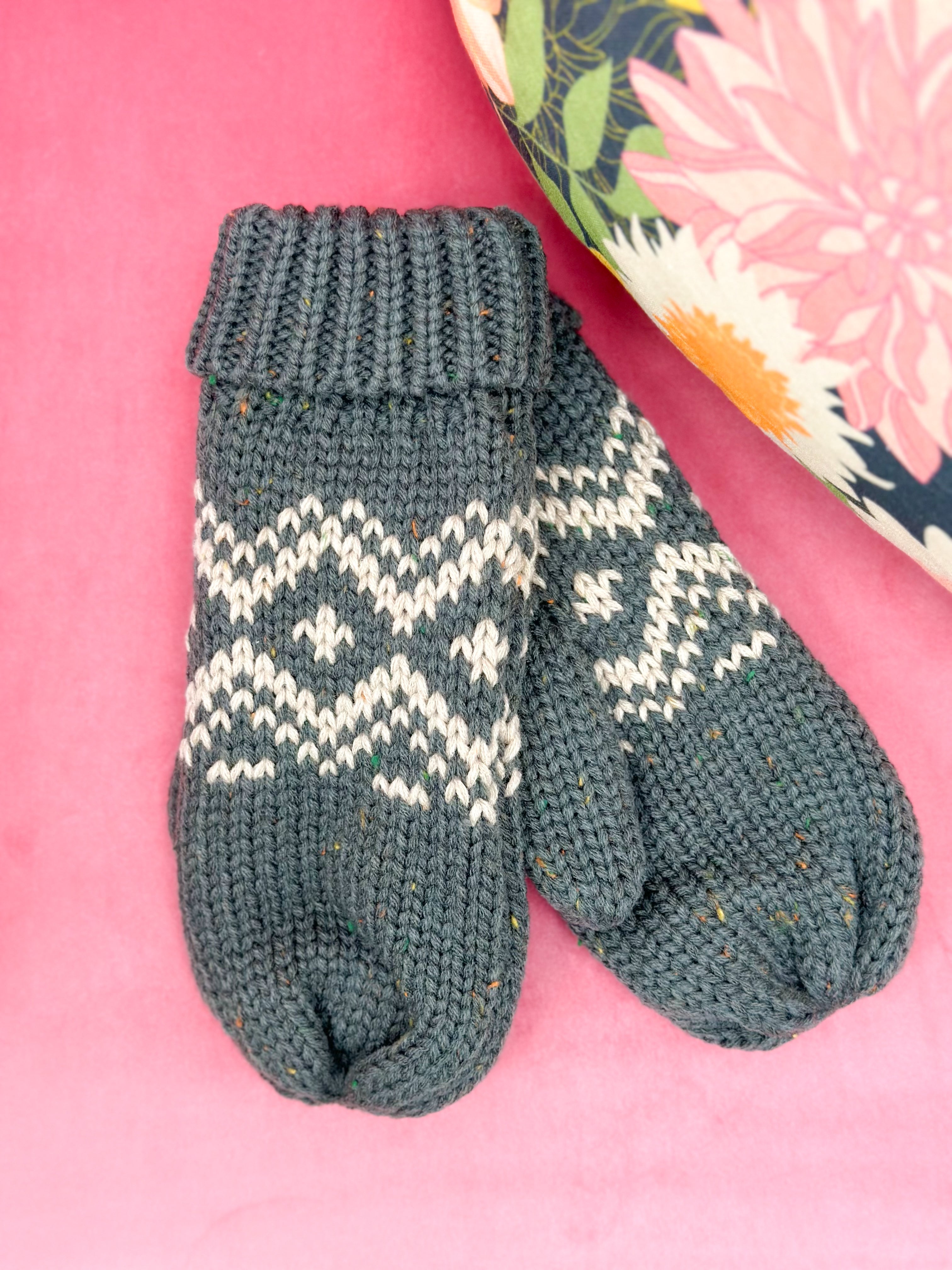 Patterned Knit Mittens