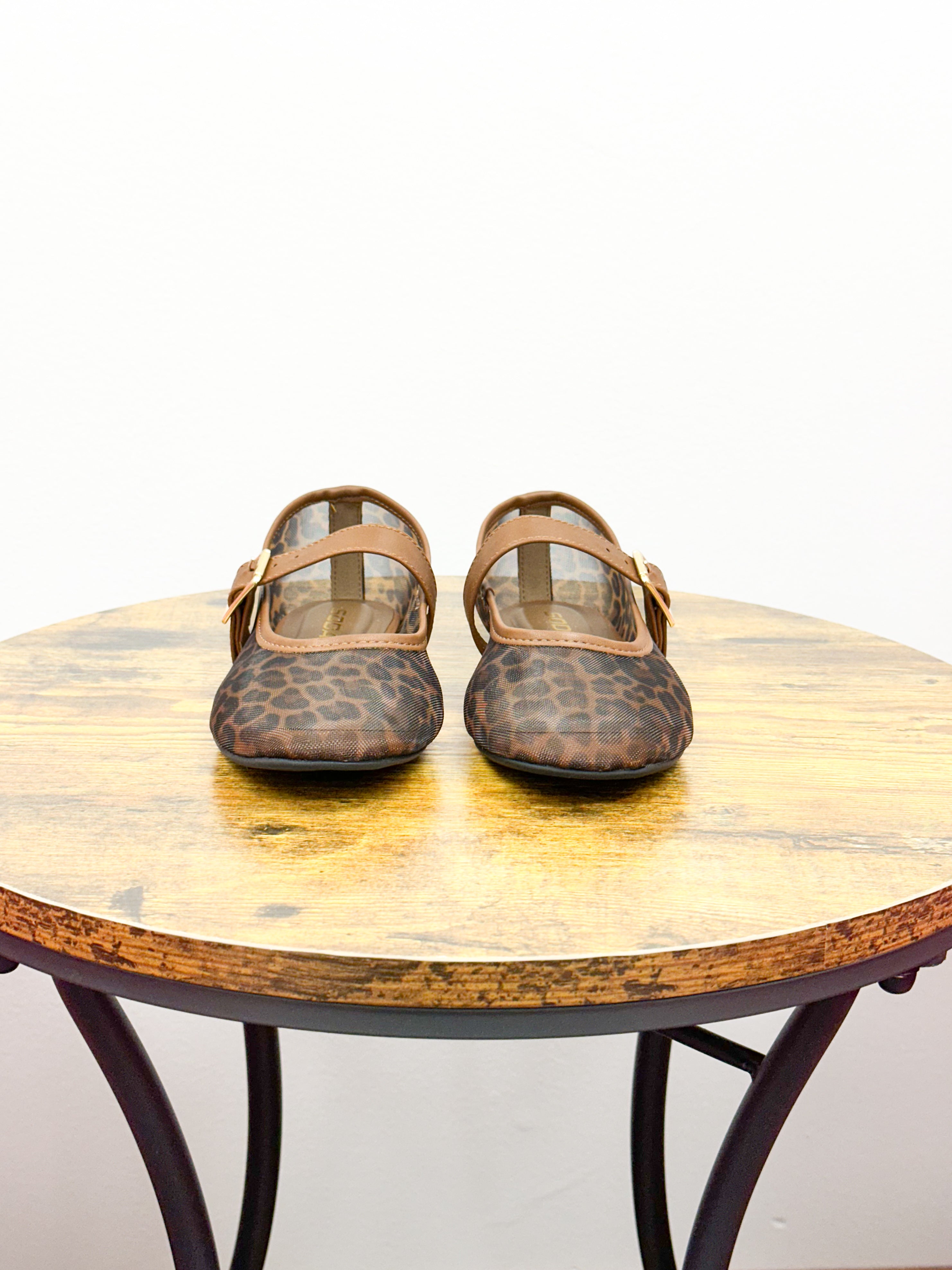 Leopard Print Mesh Flat Shoes
