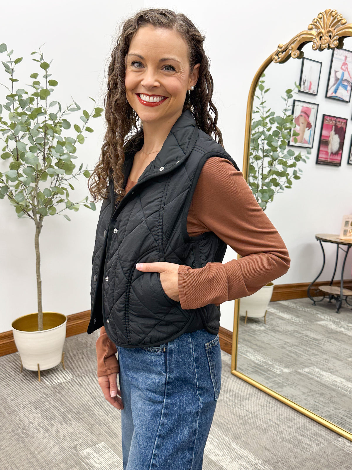 Black quilted vest, cropped vest