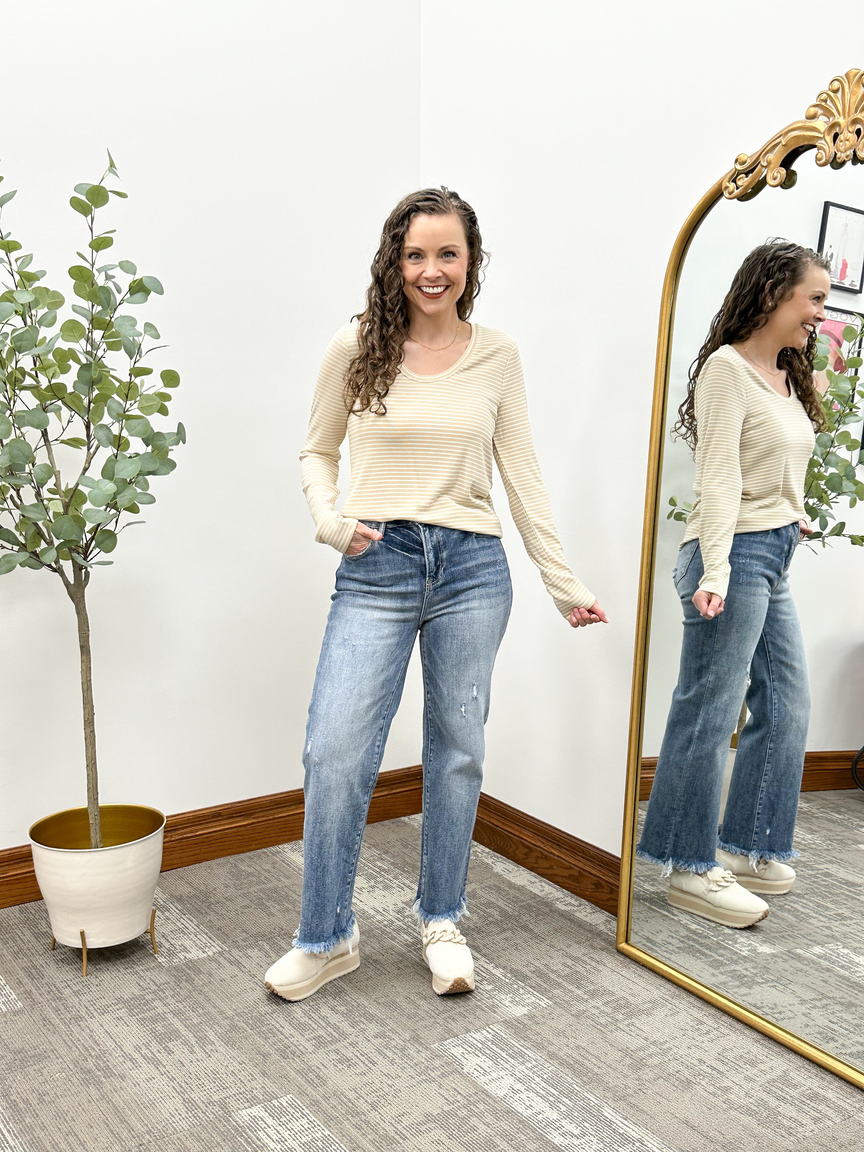 Kara HR Straight Leg Jeans