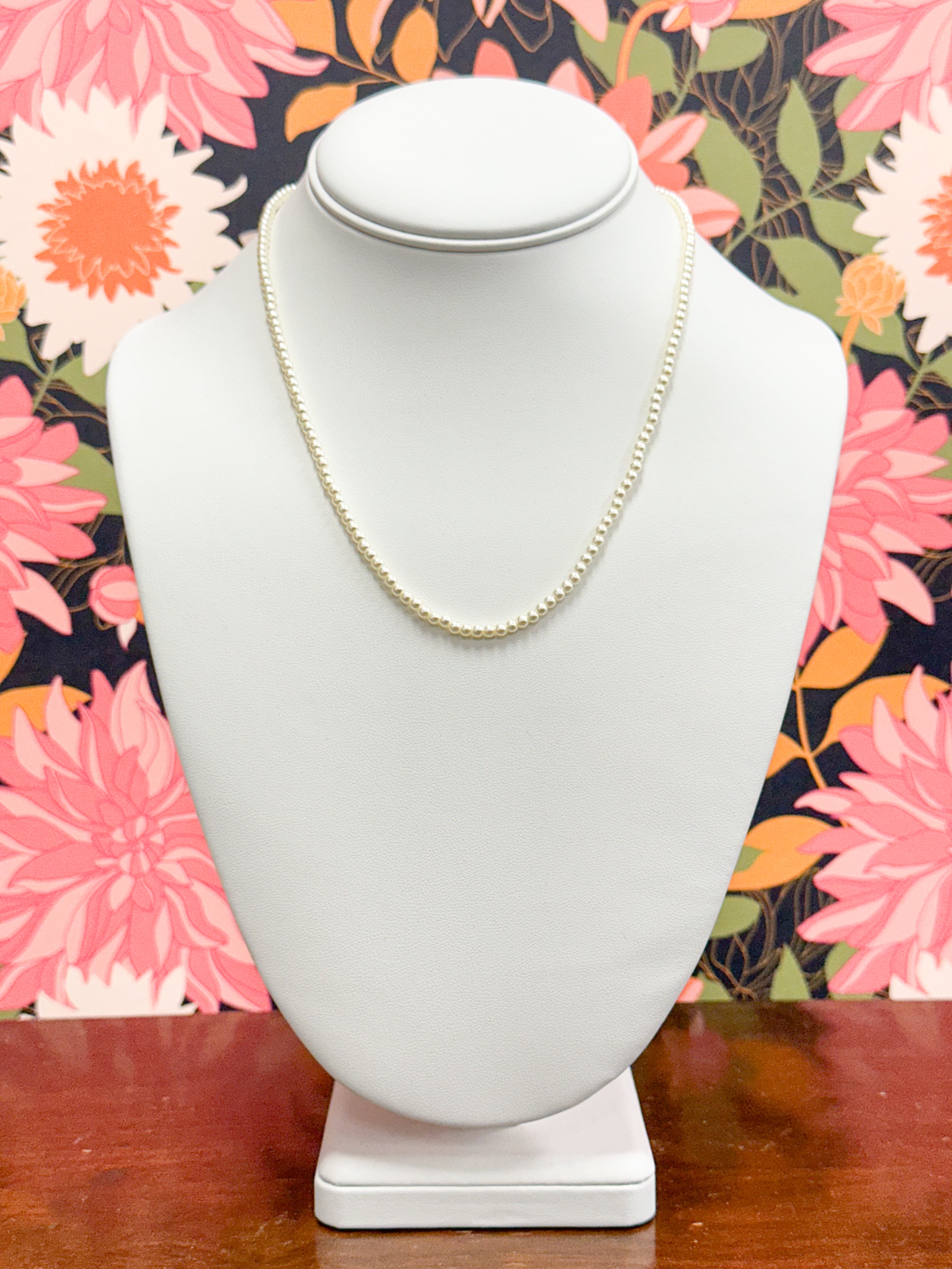 Pearl Beaded Necklace