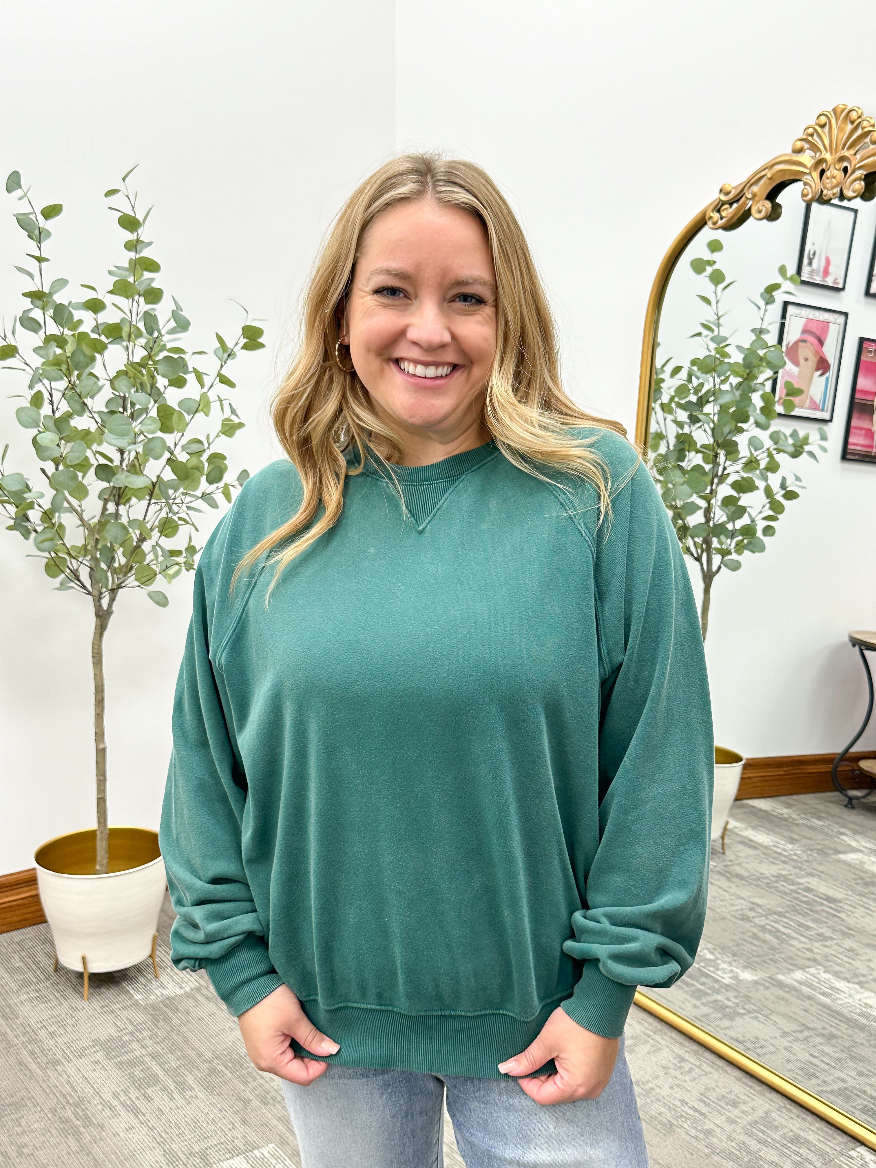 Erin Washed Green Sweatshirt