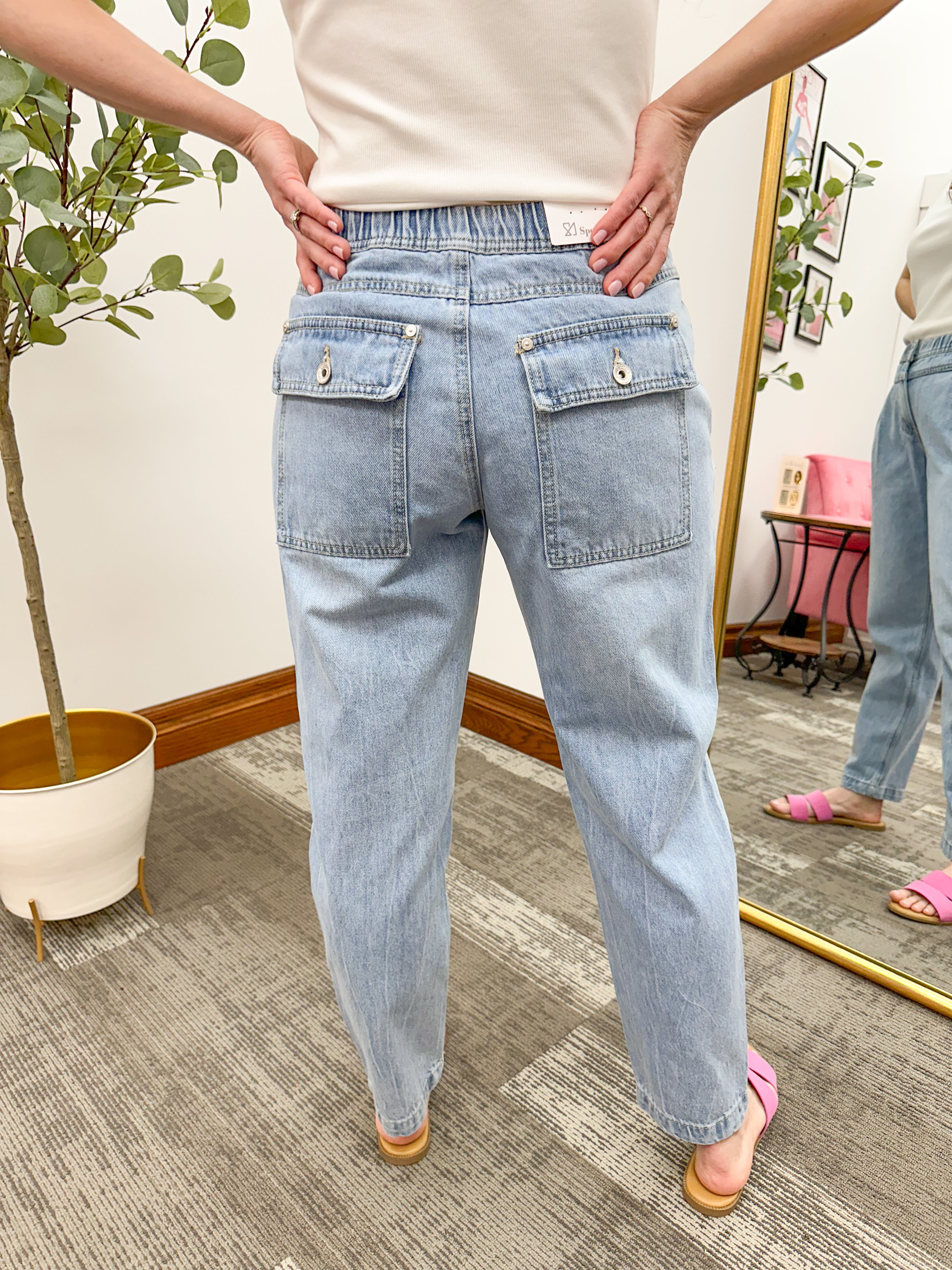 Barb Tapered Pleat Jeans