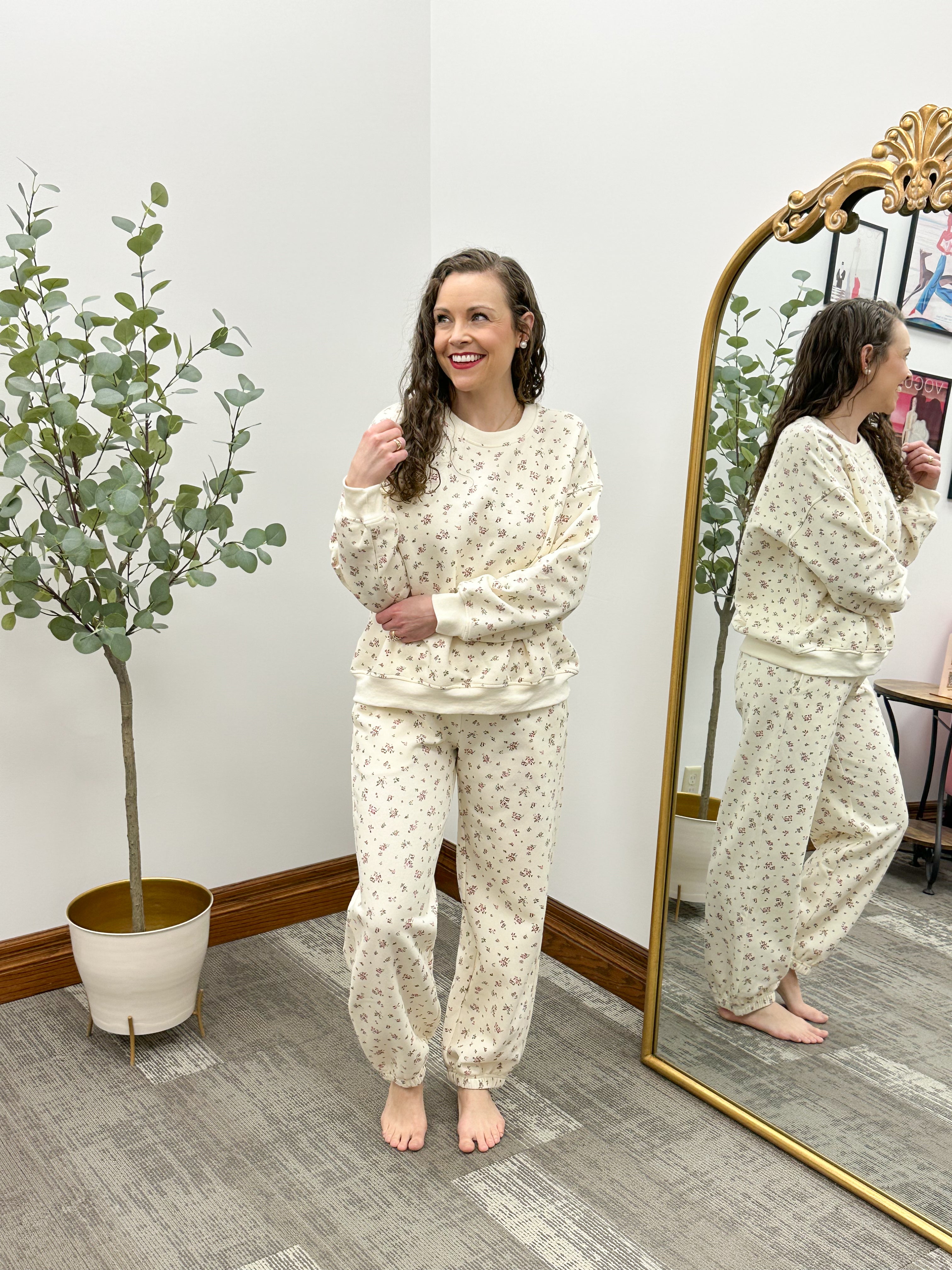 Cream & Floral Sweatshirt