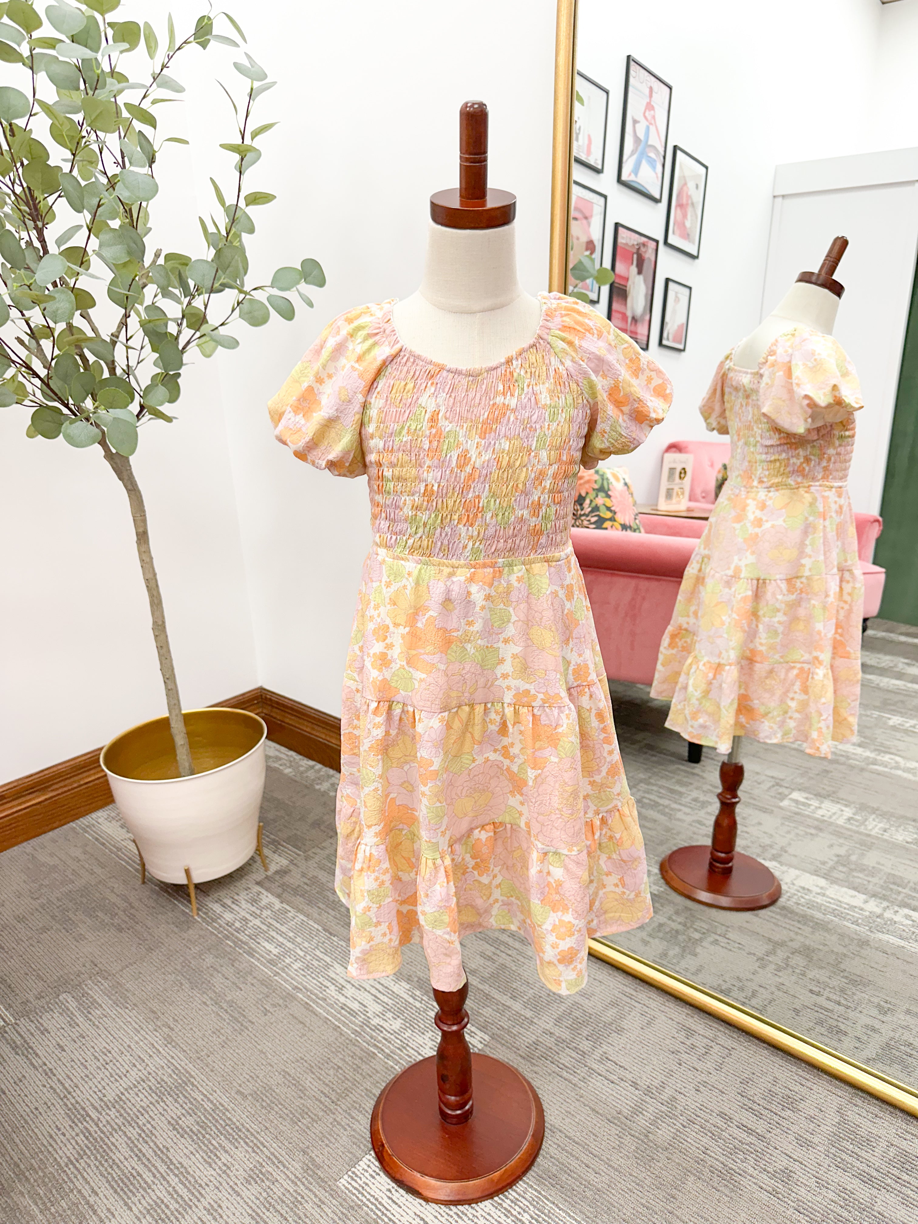 Girls Textured Floral Smocked Puff Sleeve Dress