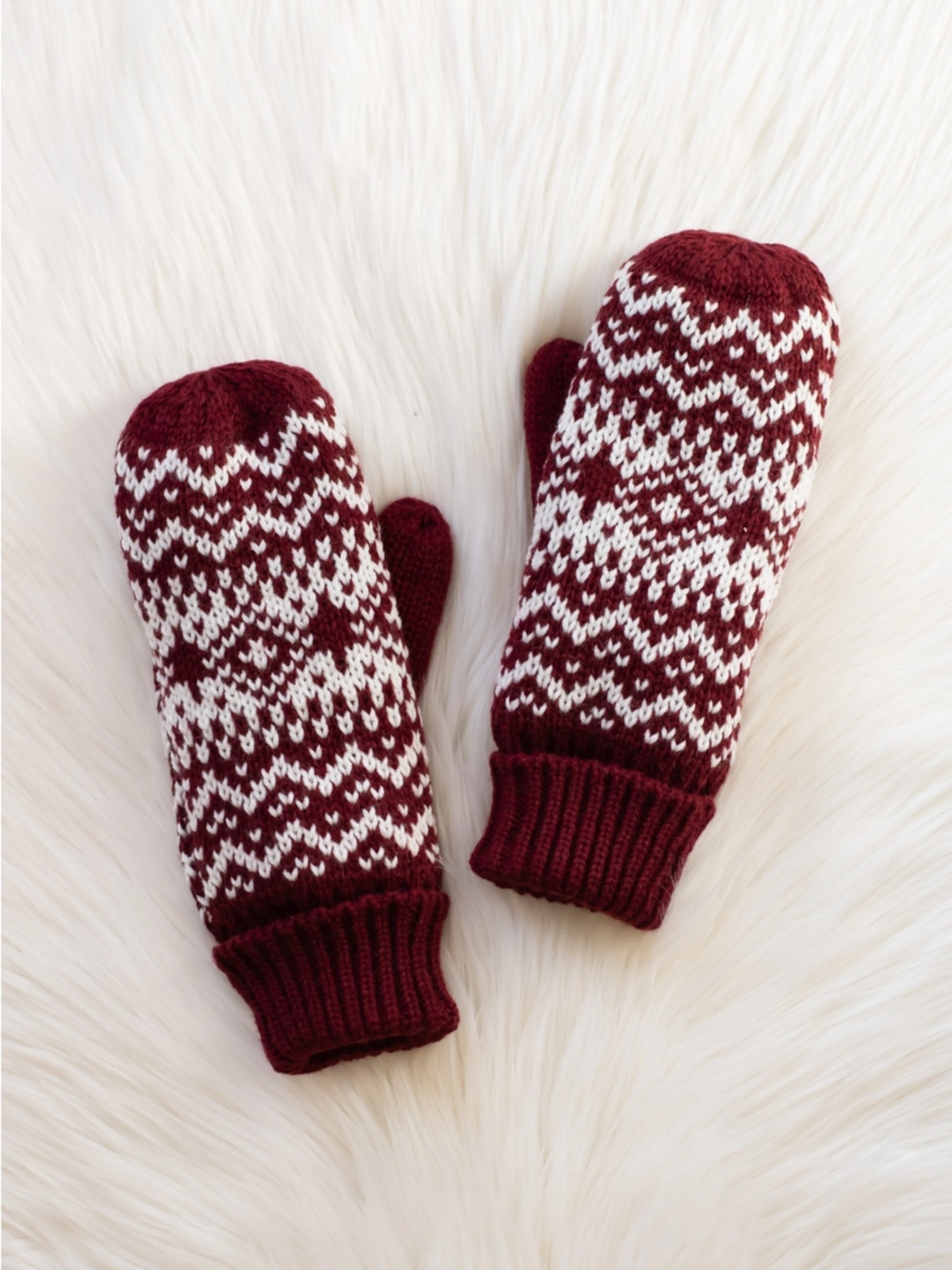 Patterned Winter Mittens (2 colors)