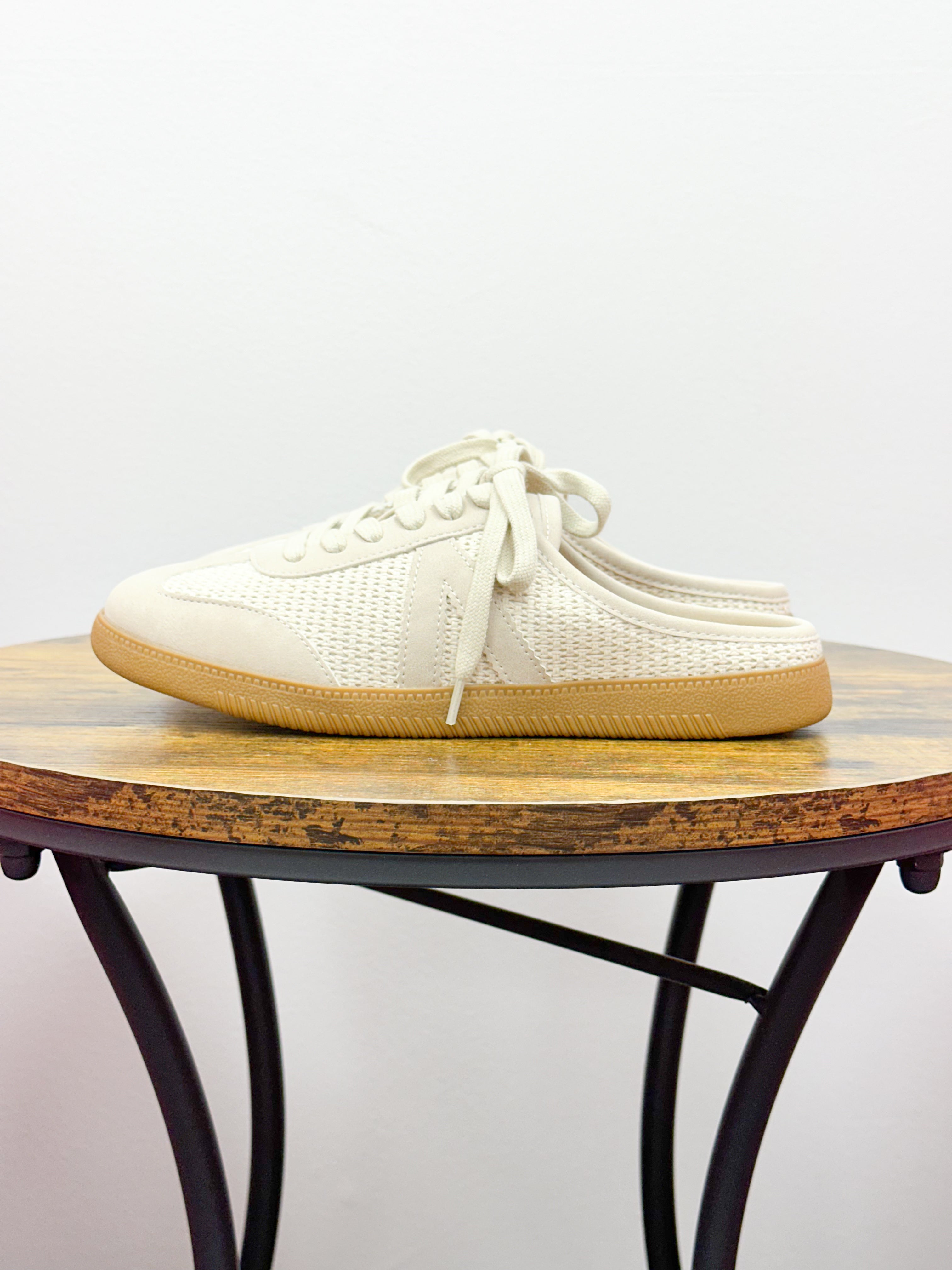 MIA Baron Sneakers