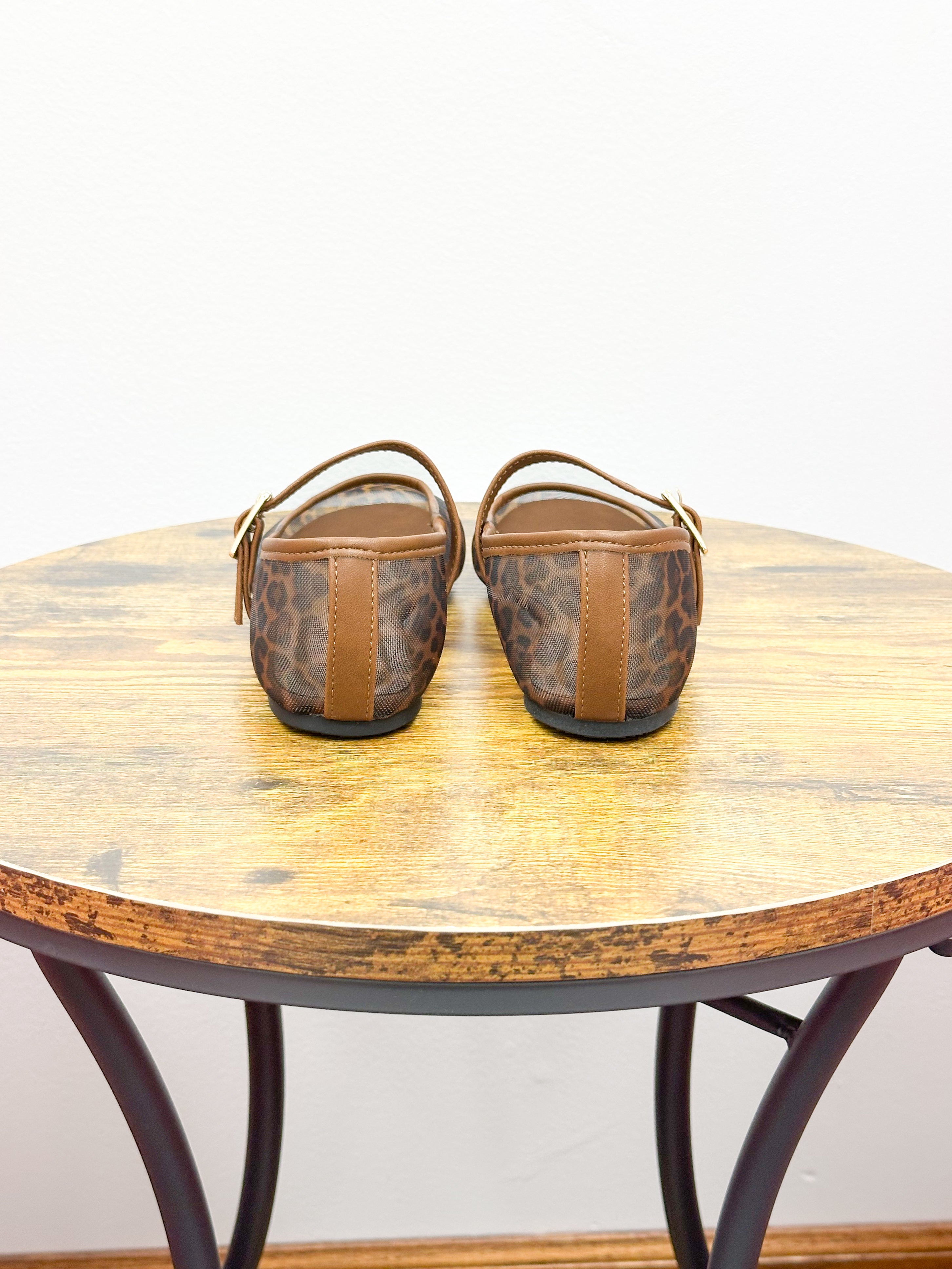 Leopard Print Mesh Flat Shoes