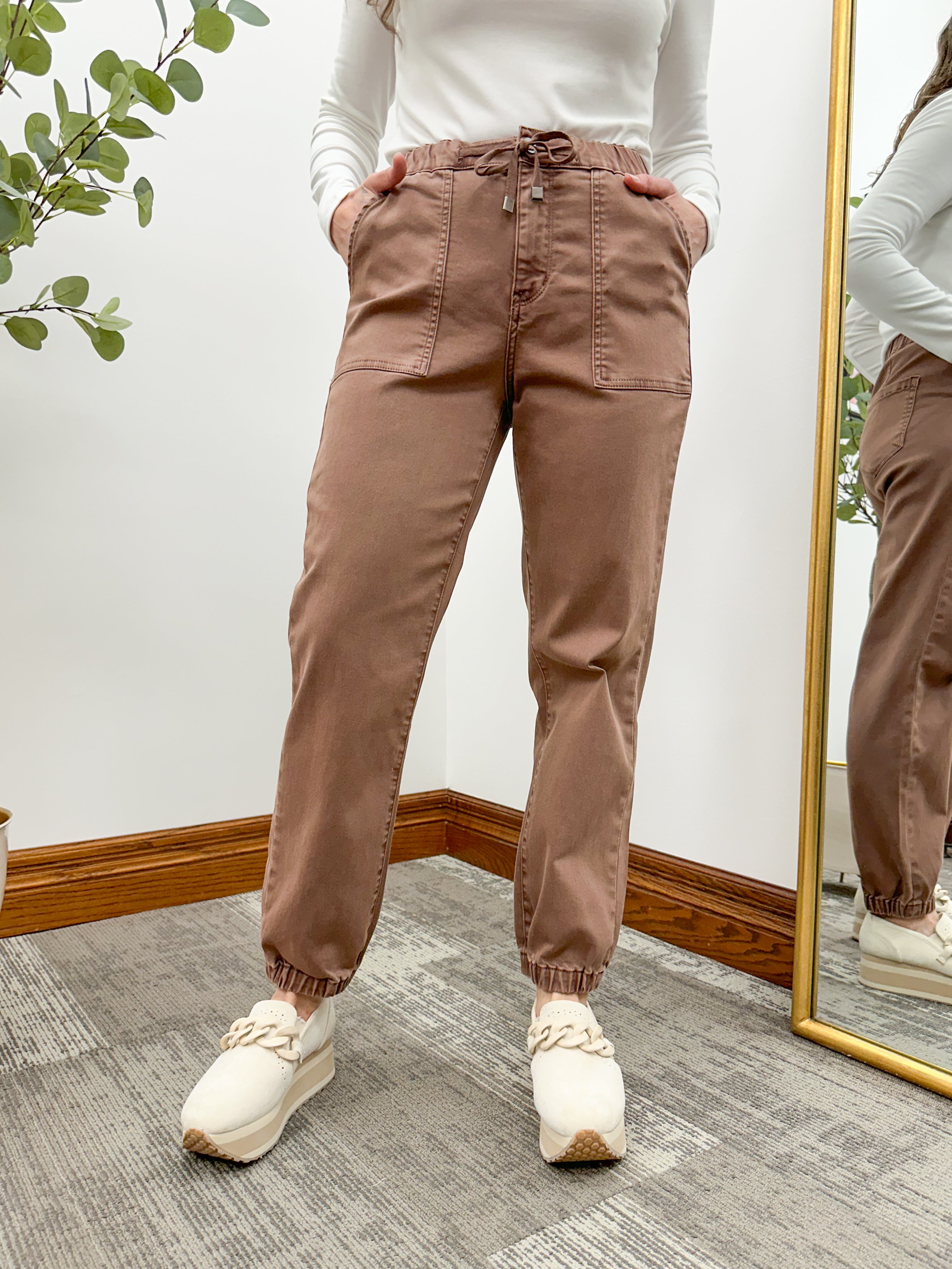 Kara HR Brown Jogger