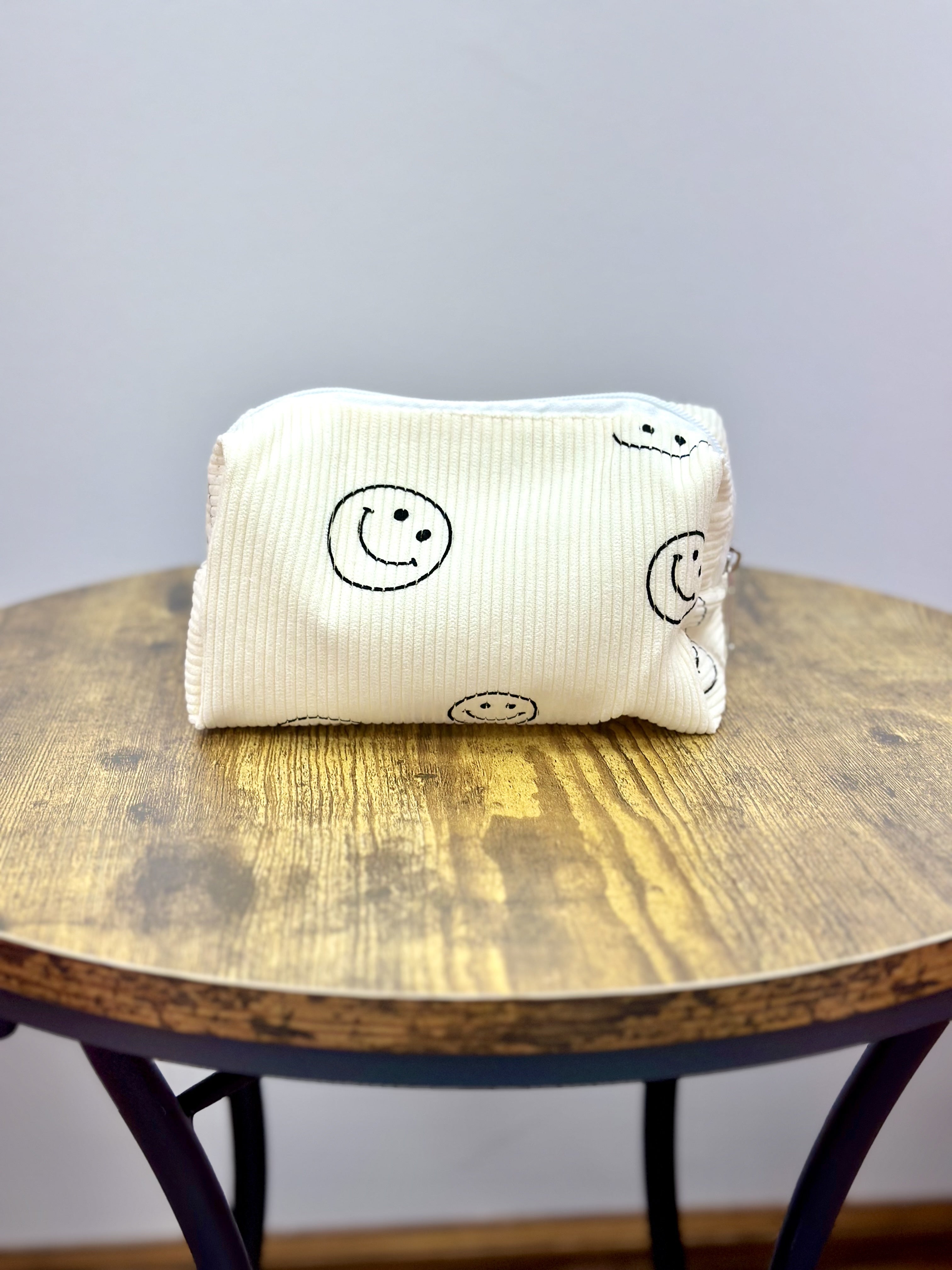 Smiley Makeup Pouch