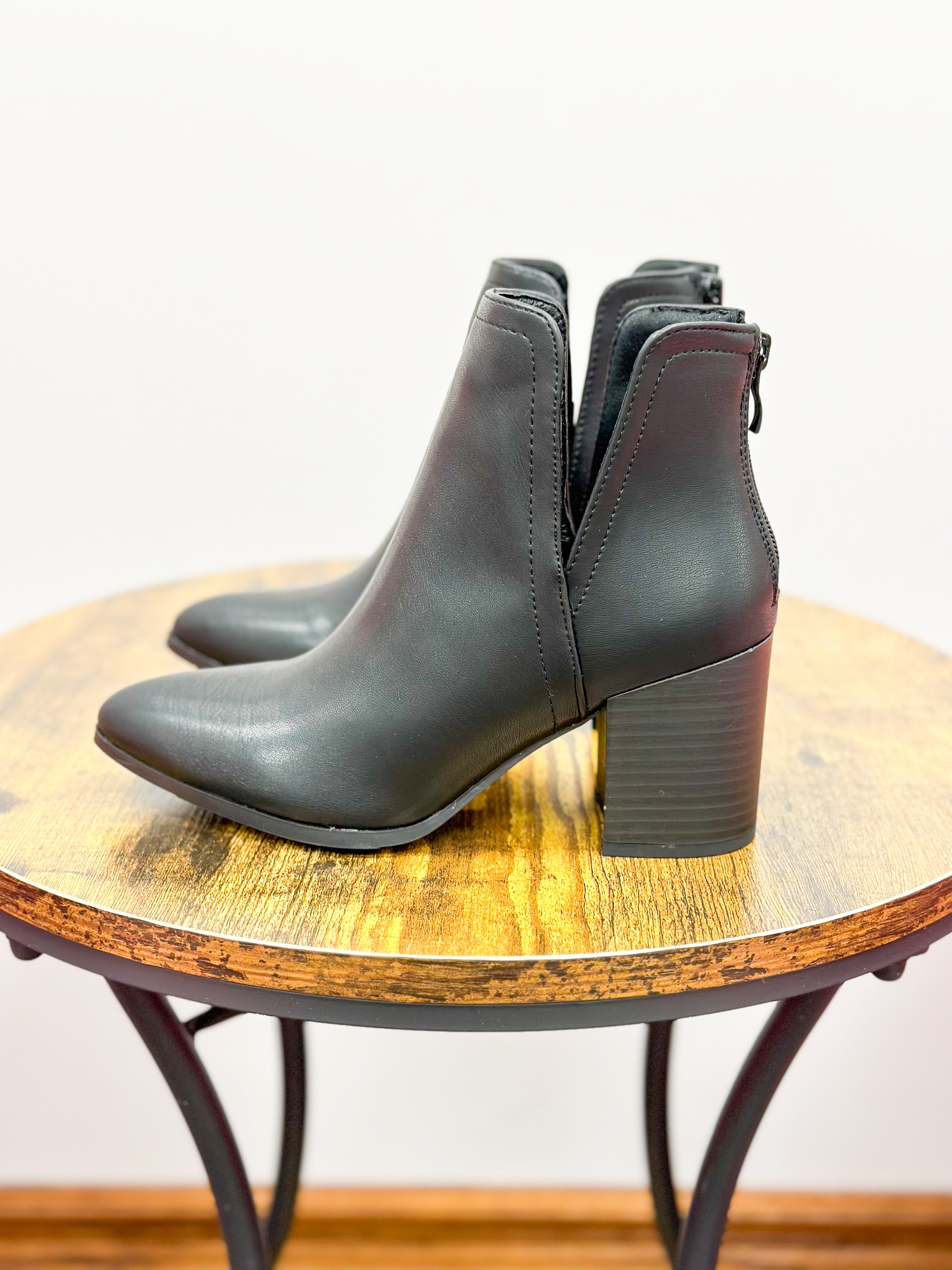 Amber Black Heeled Bootie